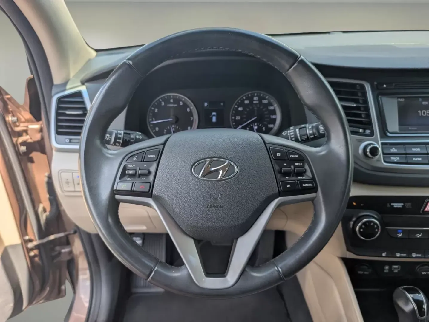 2017 /Beige Hyundai Tucson Sport (KM8J33A27HU) with an Other engine, located at 3959 U.S. 80 W, Phenix City, AL, 36870, (334) 297-4885, 32.469296, -85.135185 - **Unleash Your Adventures with a 2017 Hyundai Tucson Sport at Gils Auto - Phenix City!**<br /> <br /> Are you ready to take on life's journeys with comfort, style, and practicality? Whether you're commuting to work, shuttling your growing family, or embarking on weekend getaways, the 2017 Hyundai Tu - Photo#16