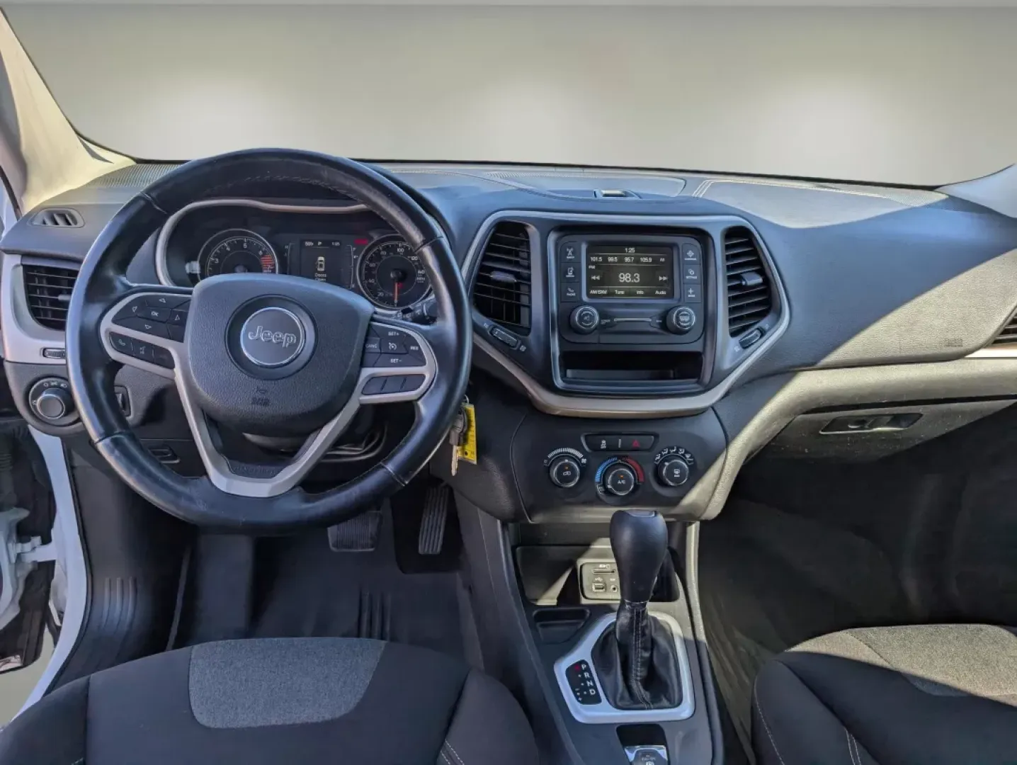 2017 /Black Jeep Cherokee Altitude (1C4PJLAB5HW) with an Other engine, located at 3959 U.S. 80 W, Phenix City, AL, 36870, (334) 297-4885, 32.469296, -85.135185 - Are you ready to elevate your lifestyle with an adventurous vehicle that meets all your driving needs? Look no further than this stunning 2017 Jeep Cherokee Altitude, now available at Gils Auto in Phenix City, AL. Perfect for weekend getaways, family road trips, or daily commutes, this crossover SUV - Photo#11