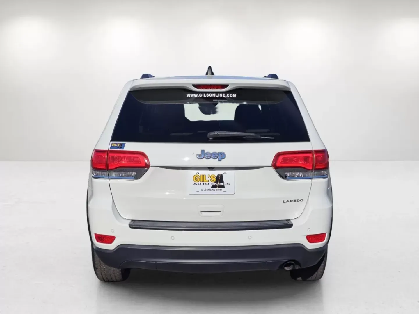 2017 /Lt Frost Beige/Black Jeep Grand Cherokee Laredo (1C4RJEAG3HC) with an Other engine, located at 5115 14th Ave., Columbus, GA, 31904, (706) 323-0345, 32.511494, -84.971046 - Looking for an SUV that combines versatility, style, and reliability for your family adventures or daily commutes? Look no further than the 2017 Jeep Grand Cherokee Laredo, now available at Gils Auto in Phenix City, AL. This robust vehicle is perfect for growing families, weekend explorers, or anyon - Photo#5