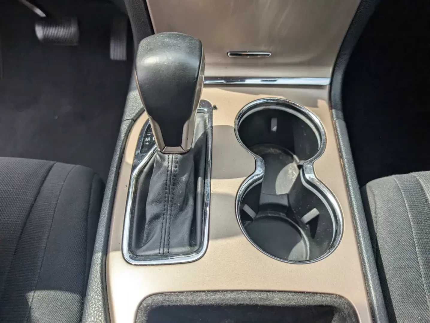 2017 /Black Jeep Grand Cherokee Laredo (1C4RJEAG0HC) with an Other engine, located at 3959 U.S. 80 W, Phenix City, AL, 36870, (334) 297-4885, 32.469296, -85.135185 - Experience the ultimate blend of comfort and capability in this 2017 Jeep Grand Cherokee Laredo, now available at Gils Auto in Phenix City, AL. Whether you're commuting through the bustling streets of downtown, tackling weekend getaways, or embarking on family road trips, this SUV is designed to ele - Photo#14