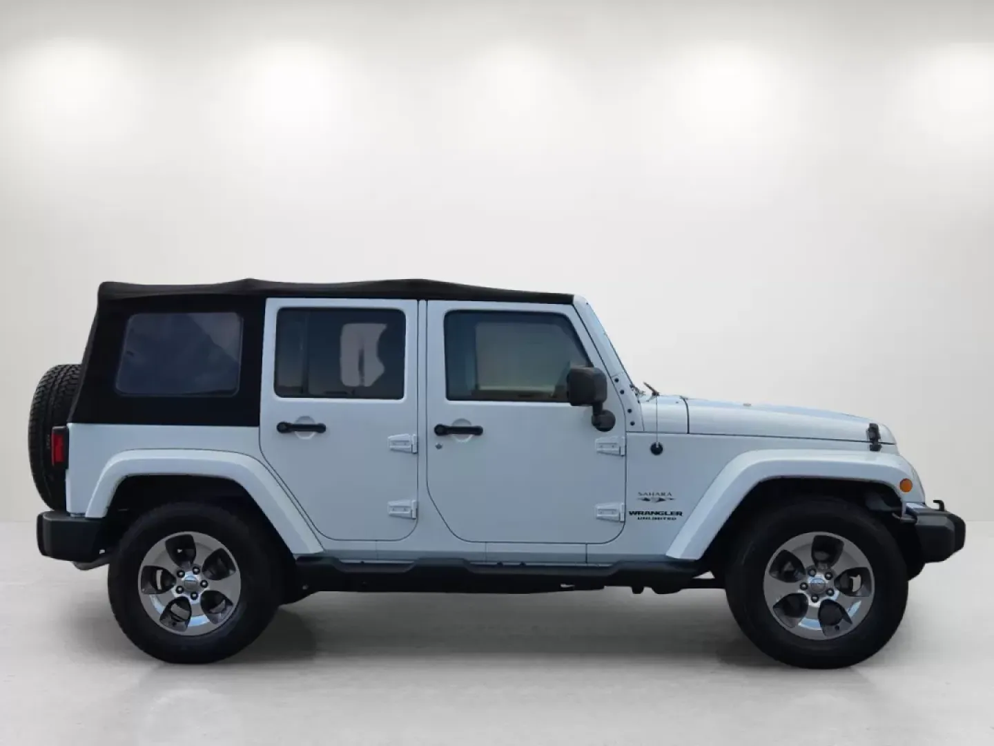 2017 /Black Jeep Wrangler Sahara (1C4BJWEGXHL) with an Other engine, located at 5115 14th Ave., Columbus, GA, 31904, (706) 323-0345, 32.511494, -84.971046 - **Unleash Your Adventurous Spirit with the 2017 Jeep Wrangler Sahara!** <br /> <br /> Are you ready to embrace the thrill of the open road or tackle off-road trails with friends and family? Look no further than this 2017 Jeep Wrangler Sahara, available now at *Gils Auto - Prattville*. Located at 521 - Photo#4