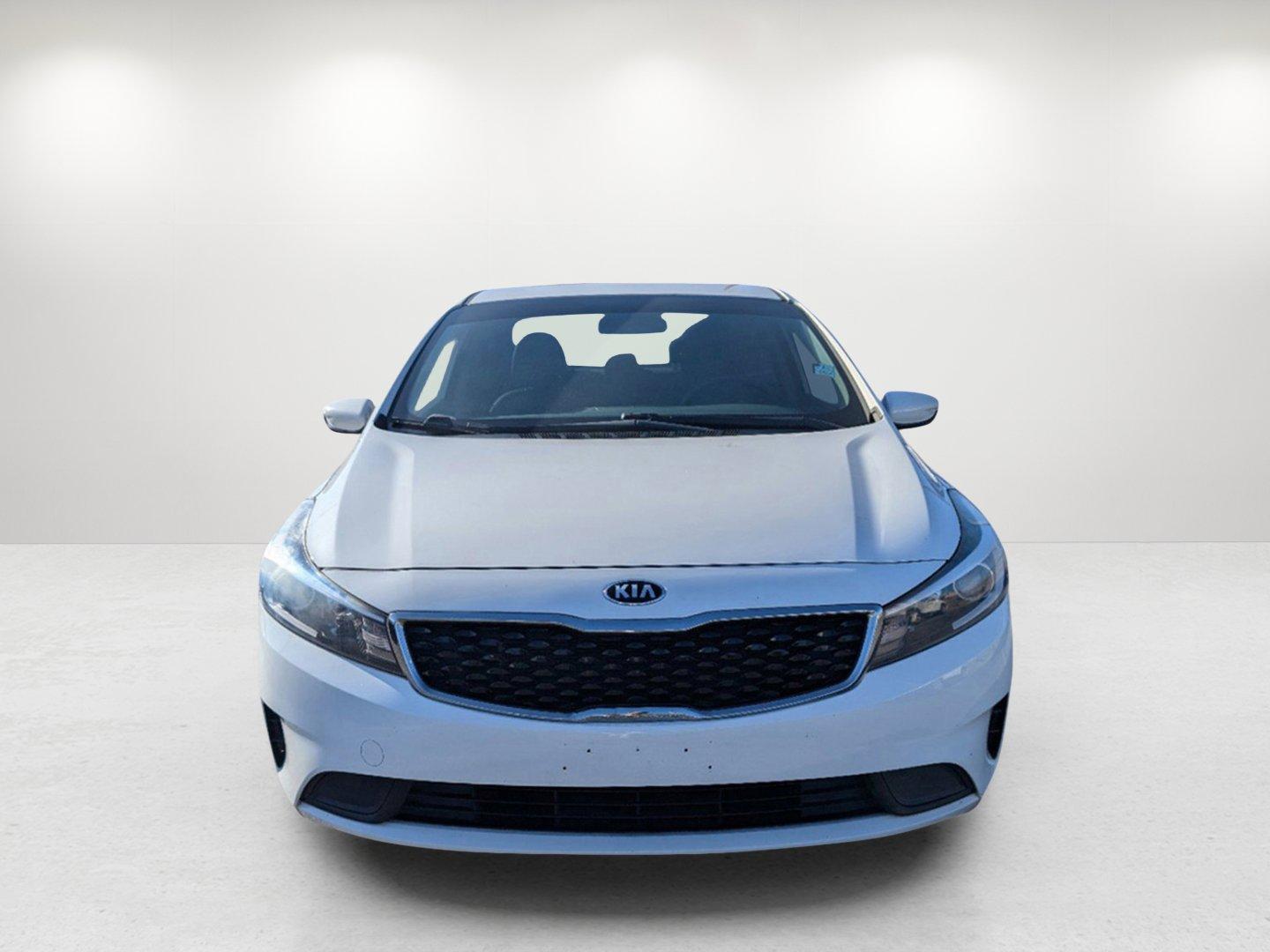 2017 /Gray Kia Forte LX (3KPFK4A79HE) with an Regular Unleaded I-4 2.0 L/122 engine, 6-Speed Automatic w/OD transmission, located at 804 22nd Ave, Phenix City, AL, 36870, (334) 297-1860, 32.484749, -85.024475 - 2017 Kia Forte LX - Photo#1