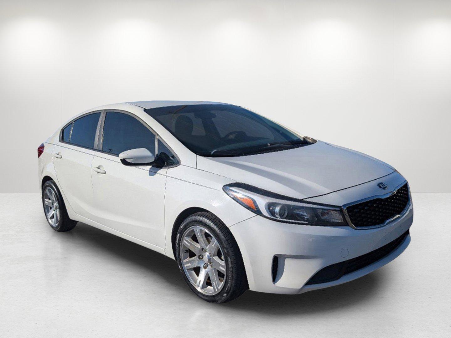 2017 /Gray Kia Forte LX (3KPFK4A79HE) with an Regular Unleaded I-4 2.0 L/122 engine, 6-Speed Automatic w/OD transmission, located at 804 22nd Ave, Phenix City, AL, 36870, (334) 297-1860, 32.484749, -85.024475 - 2017 Kia Forte LX - Photo#2
