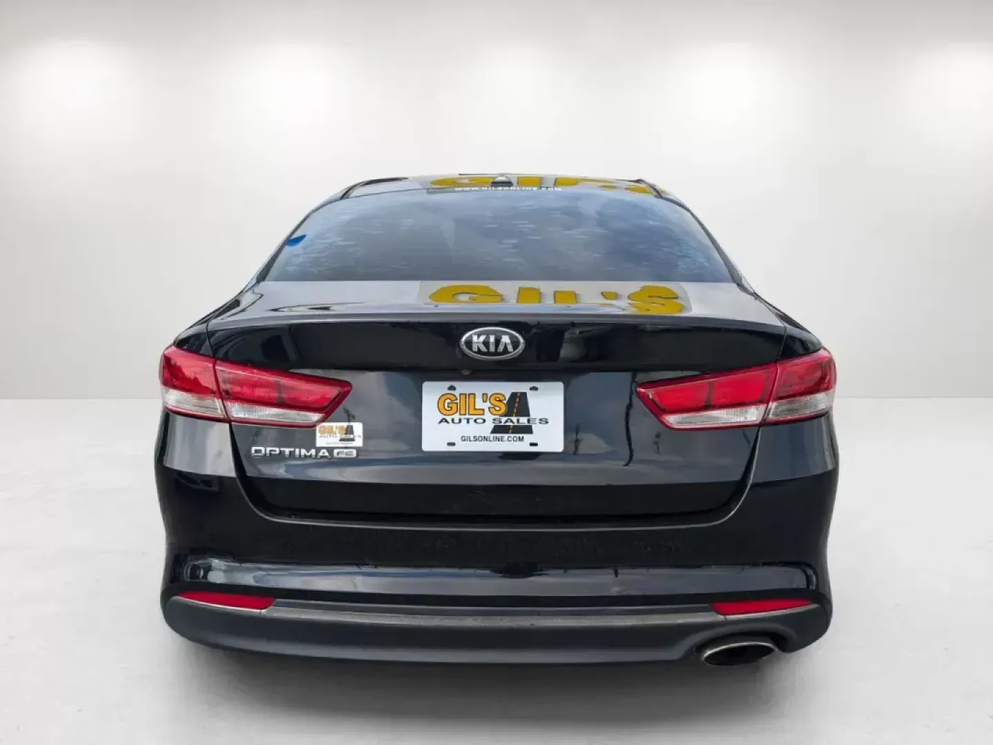 2017 /Beige Kia Optima LX (5XXGT4L3XHG) with an Regular Unleaded I-4 2.4 L/144 engine, 6-Speed Automatic w/OD transmission, located at 521 Old Farm Lane Rd, Prattville, AL, 36066, (334) 325-1505, 32.482460, -86.416367 - **Discover Your Next Adventure with the 2017 Kia Optima at Gils Auto - Prattville!**<br /> <br /> Are you searching for the perfect blend of comfort, style, and reliability for your daily commute or weekend road trips? Look no further! The 2017 Kia Optima LX is designed for individuals and families - Photo#5