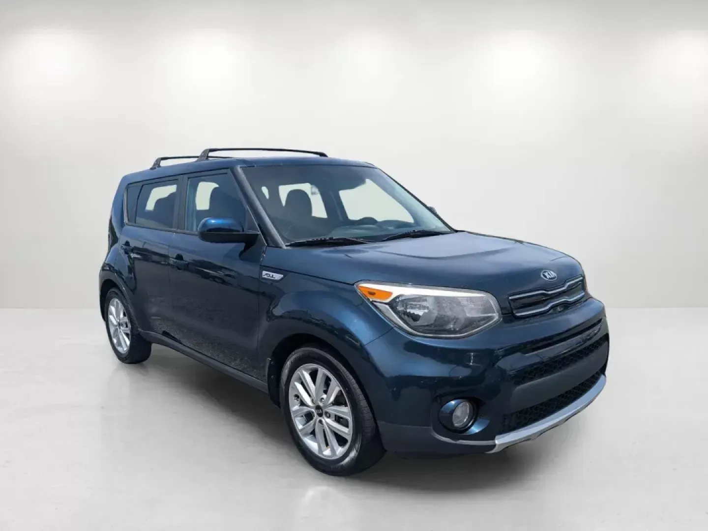 2017 /Black Kia Soul + (KNDJP3A54H7) with an Regular Unleaded I-4 2.0 L/122 engine, 6-Speed Automatic w/OD transmission, located at 3959 U.S. 80 W, Phenix City, AL, 36870, (334) 297-4885, 32.469296, -85.135185 - 2017 Kia Soul + - Photo#7