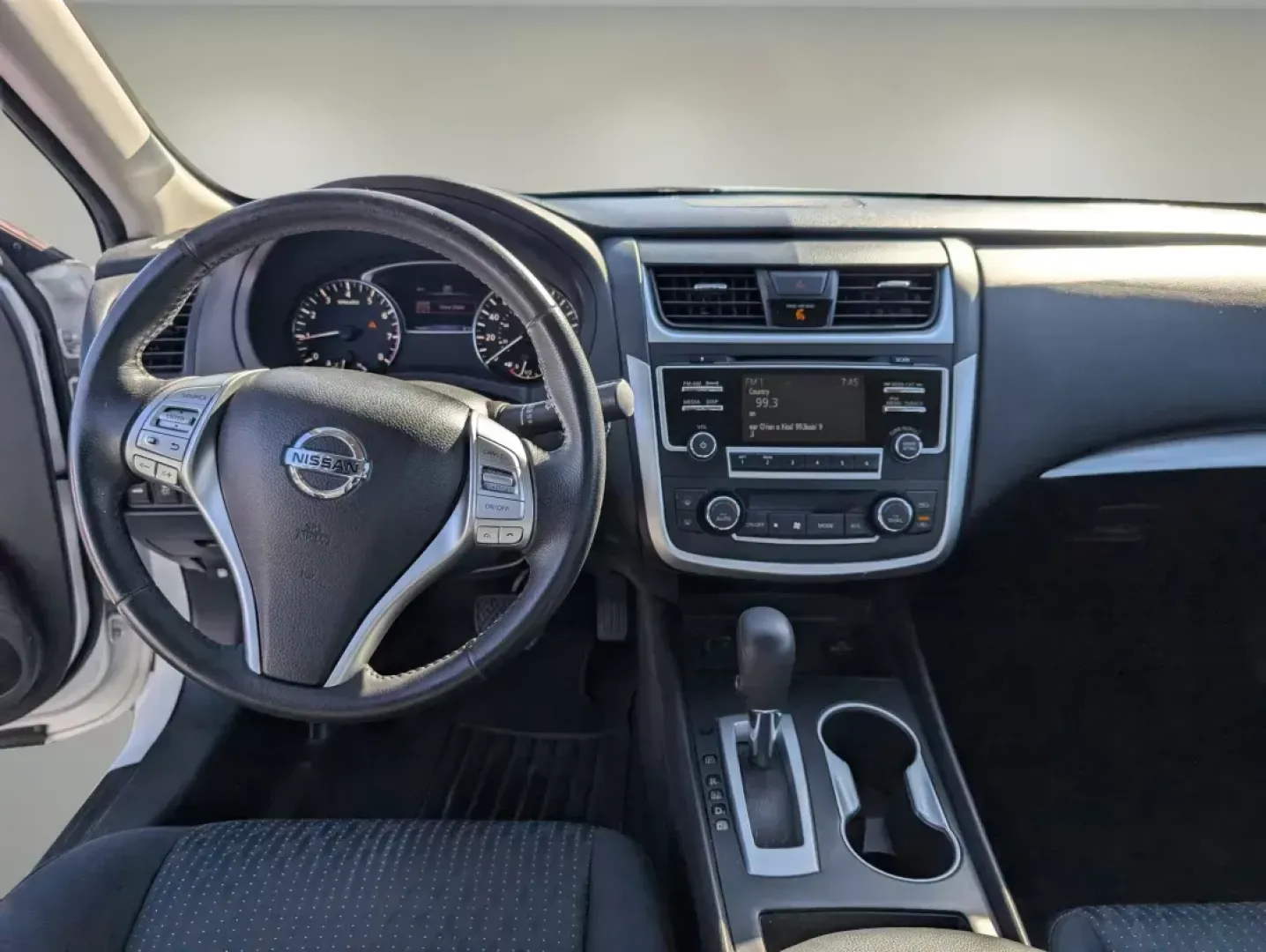 2017 /Charcoal Nissan Altima 2.5 SV (1N4AL3AP7HC) with an Regular Unleaded I-4 2.5 L/152 engine, 1-Speed CVT w/OD transmission, located at 7000 Northlake Connector, Columbus, GA, 31904, (706) 987-8085, 32.524975, -84.978134 - 2017 Nissan Altima 2.5 SV - Photo#11