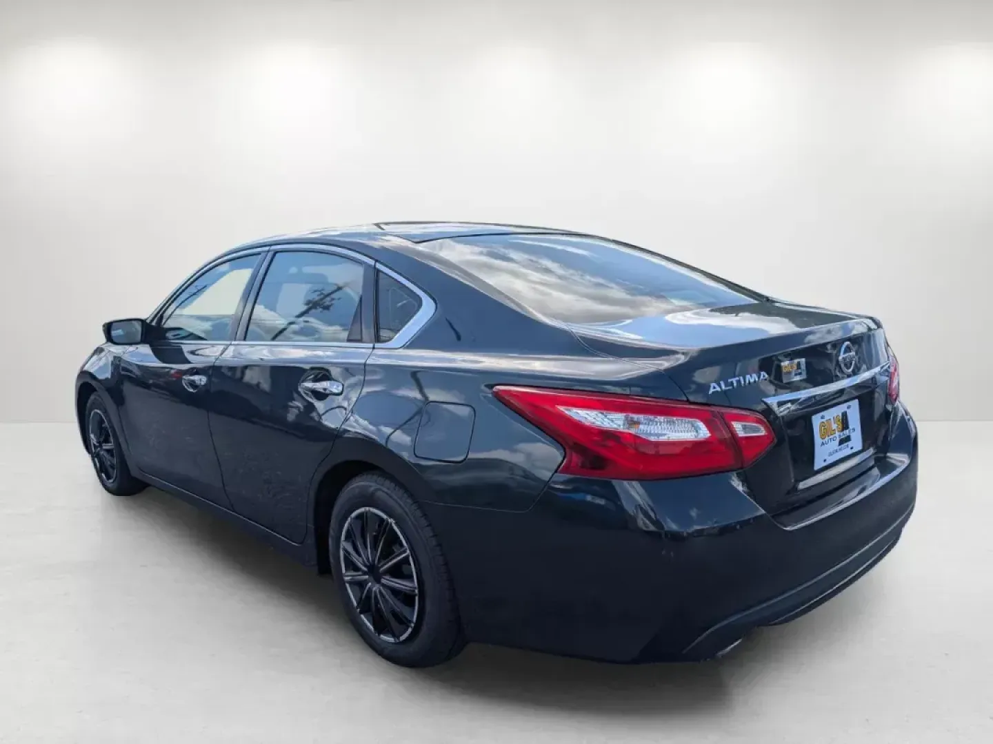 2017 /Beige Nissan Altima 2.5 S (1N4AL3AP0HC) with an Regular Unleaded I-4 2.5 L/152 engine, 1-Speed CVT w/OD transmission, located at 3959 U.S. 80 W, Phenix City, AL, 36870, (334) 297-4885, 32.469296, -85.135185 - 2017 Nissan Altima 2.5 S - Photo#7