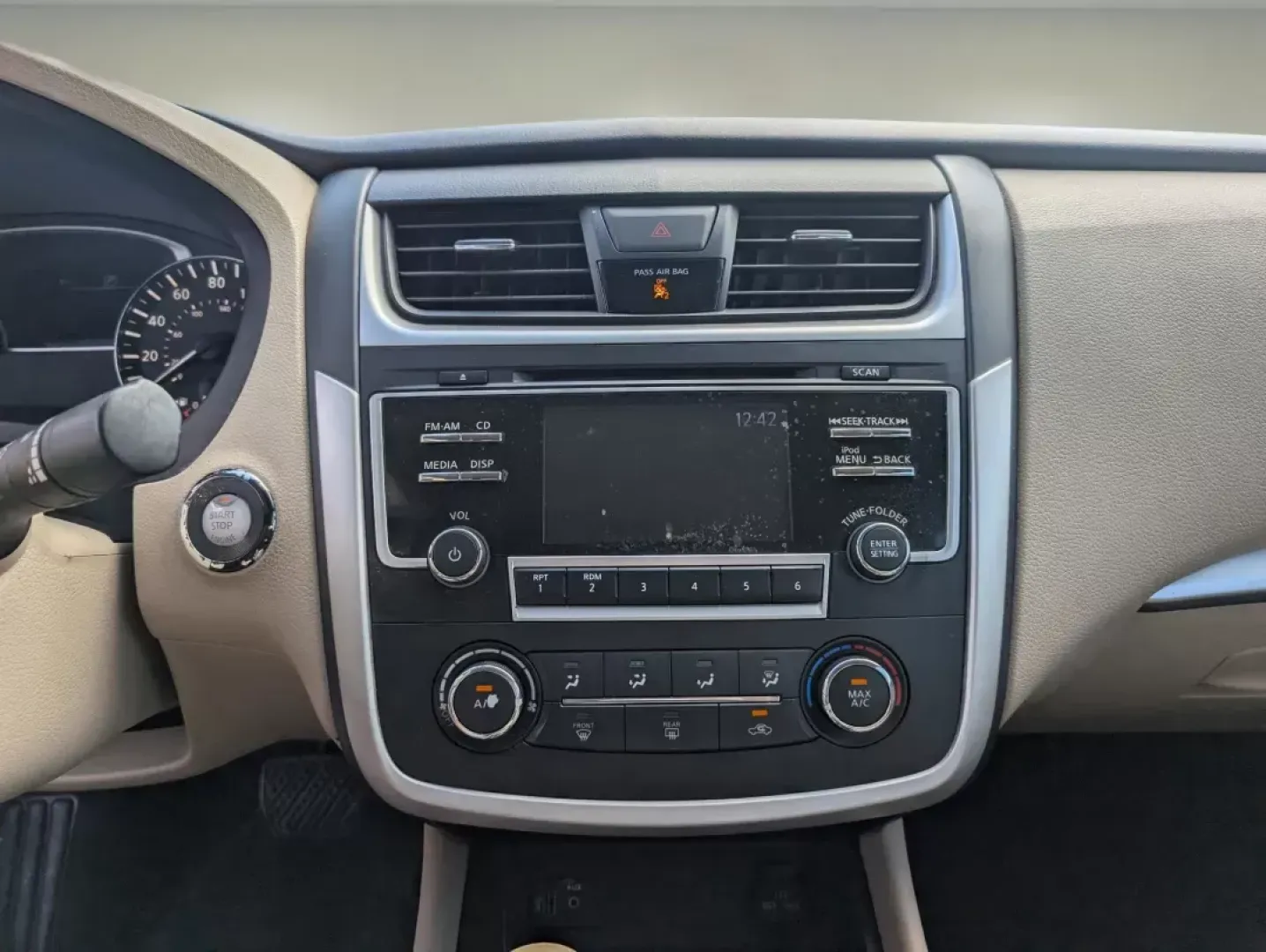 2017 /Beige Nissan Altima 2.5 S (1N4AL3AP0HC) with an Regular Unleaded I-4 2.5 L/152 engine, 1-Speed CVT w/OD transmission, located at 3959 U.S. 80 W, Phenix City, AL, 36870, (334) 297-4885, 32.469296, -85.135185 - 2017 Nissan Altima 2.5 S - Photo#14