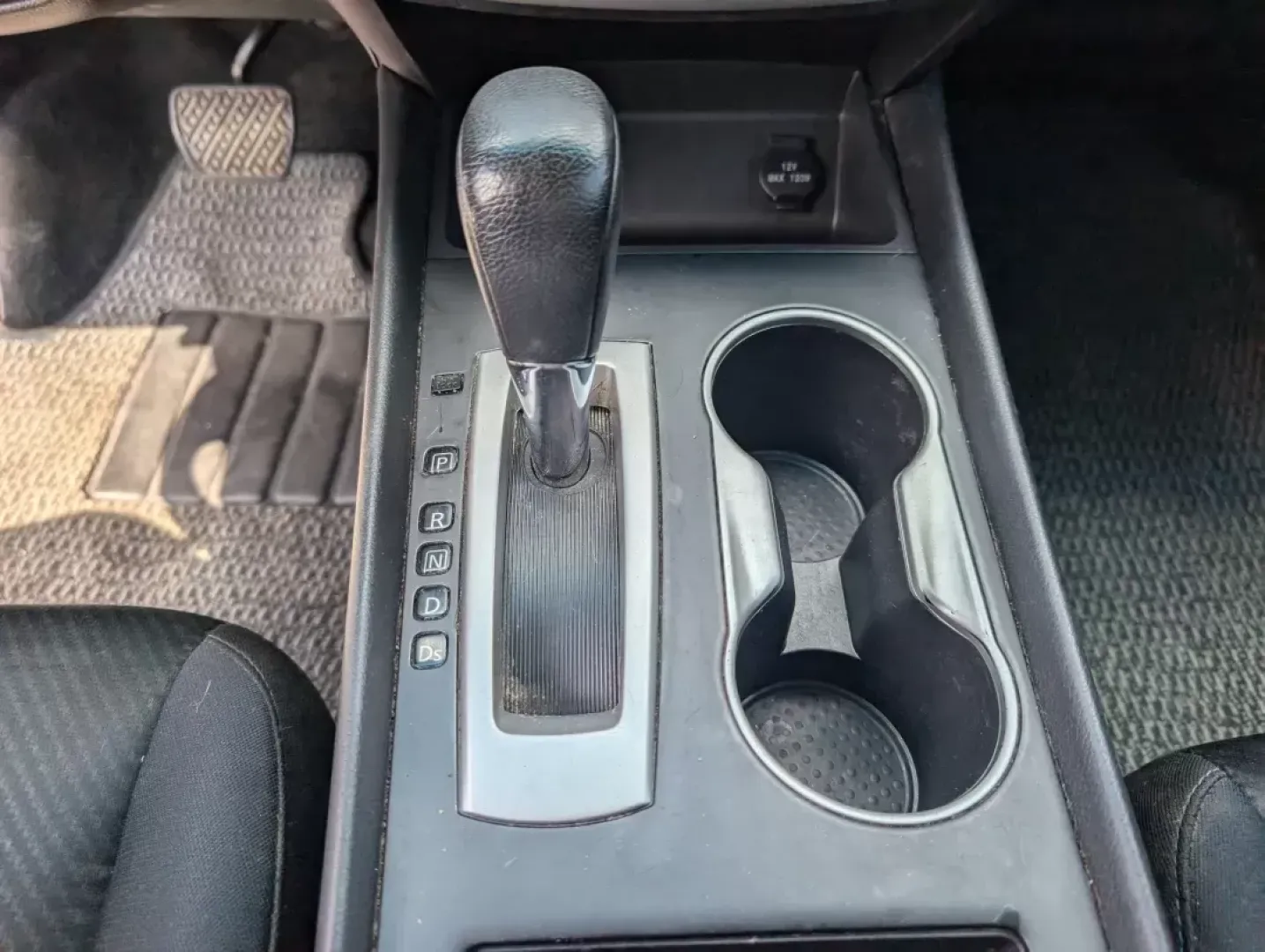 2017 /Sport Interior Nissan Altima 2.5 SR (1N4AL3AP3HC) with an Other engine, located at 3959 U.S. 80 W, Phenix City, AL, 36870, (334) 297-4885, 32.469296, -85.135185 - **Discover Your New Adventure with the 2017 Nissan Altima 2.5 SR at Gils Auto!**<br /> <br /> Are you in search of a reliable vehicle that perfectly balances style, performance, and practicality? Look no further than the 2017 Nissan Altima 2.5 SR, available now at Gils Auto in Phenix City, AL! This - Photo#12
