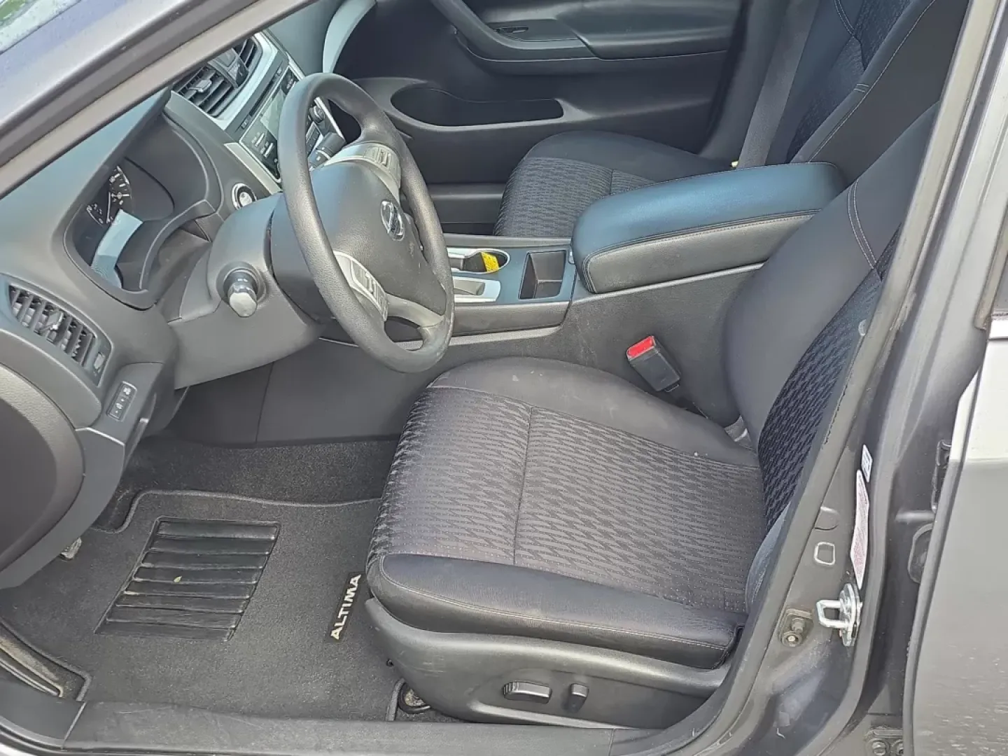 2017 /Charcoal Nissan Altima 2.5 S (1N4AL3AP8HN) with an Other engine, located at 3959 U.S. 80 W, Phenix City, AL, 36870, (334) 297-4885, 32.469296, -85.135185 - Looking for a reliable sedan that meets your busy lifestyle? The 2017 Nissan Altima 2.5 S is the perfect blend of comfort, efficiency, and modern convenience, making it an ideal choice for budget-conscious buyers, commuters, or families on the go. With its sleek Gun Metallic exterior and spacious ch - Photo#13