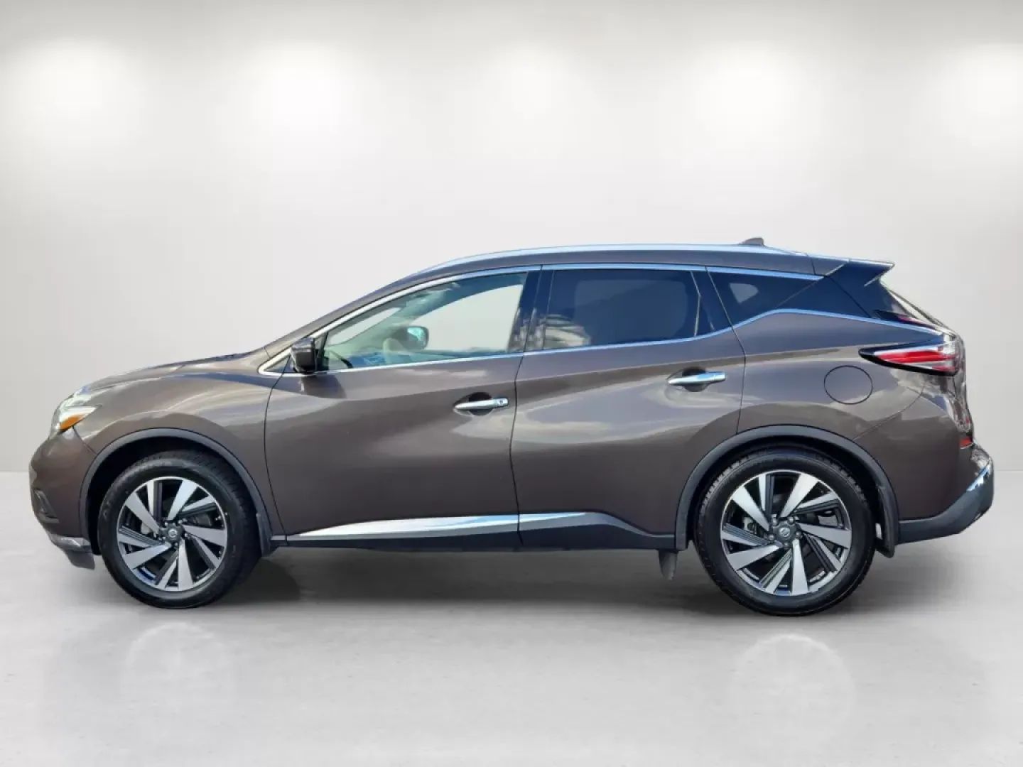 2017 /Cashmere Nissan Murano Platinum (5N1AZ2MH5HN) with an Other engine, located at 804 22nd Ave, Phenix City, AL, 36870, (334) 297-1860, 32.484749, -85.024475 - Are you ready to elevate your driving experience and embark on unforgettable family adventures? Look no further than this stunning 2017 Nissan Murano Platinum, available now at Gils Auto in Prattville, AL. This versatile SUV is perfect for growing families, weekend road warriors, or anyone looking f - Photo#8