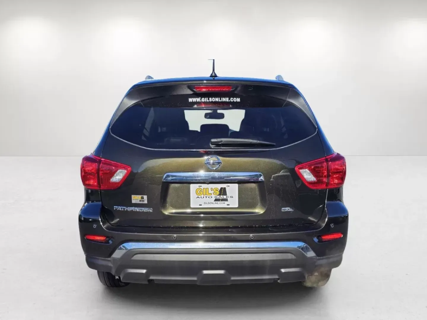 2017 /Charcoal Nissan Pathfinder SL (5N1DR2MN5HC) with an Other engine, located at 5115 14th Ave., Columbus, GA, 31904, (706) 323-0345, 32.511494, -84.971046 - **Explore the Open Road with the 2017 Nissan Pathfinder SL A Family-Friendly SUV Perfect for All Adventures!**<br /> <br /> Are you in search of a reliable and spacious vehicle that accommodates your growing family's needs? Look no further than this stunning 2017 Nissan Pathfinder SL, now available - Photo#5