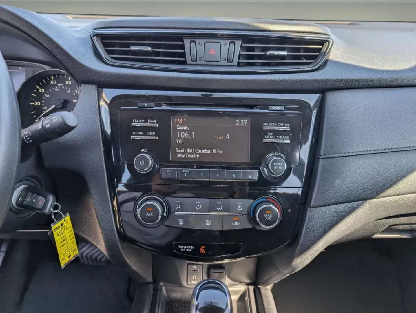 2017 /Charcoal Nissan Rogue S (KNMAT2MT6HP) with an Regular Unleaded I-4 2.5 L/152 engine, 1-Speed CVT w/OD transmission, located at 804 22nd Ave, Phenix City, AL, 36870, (334) 297-1860, 32.484749, -85.024475 - 2017 Nissan Rogue S - Photo#15