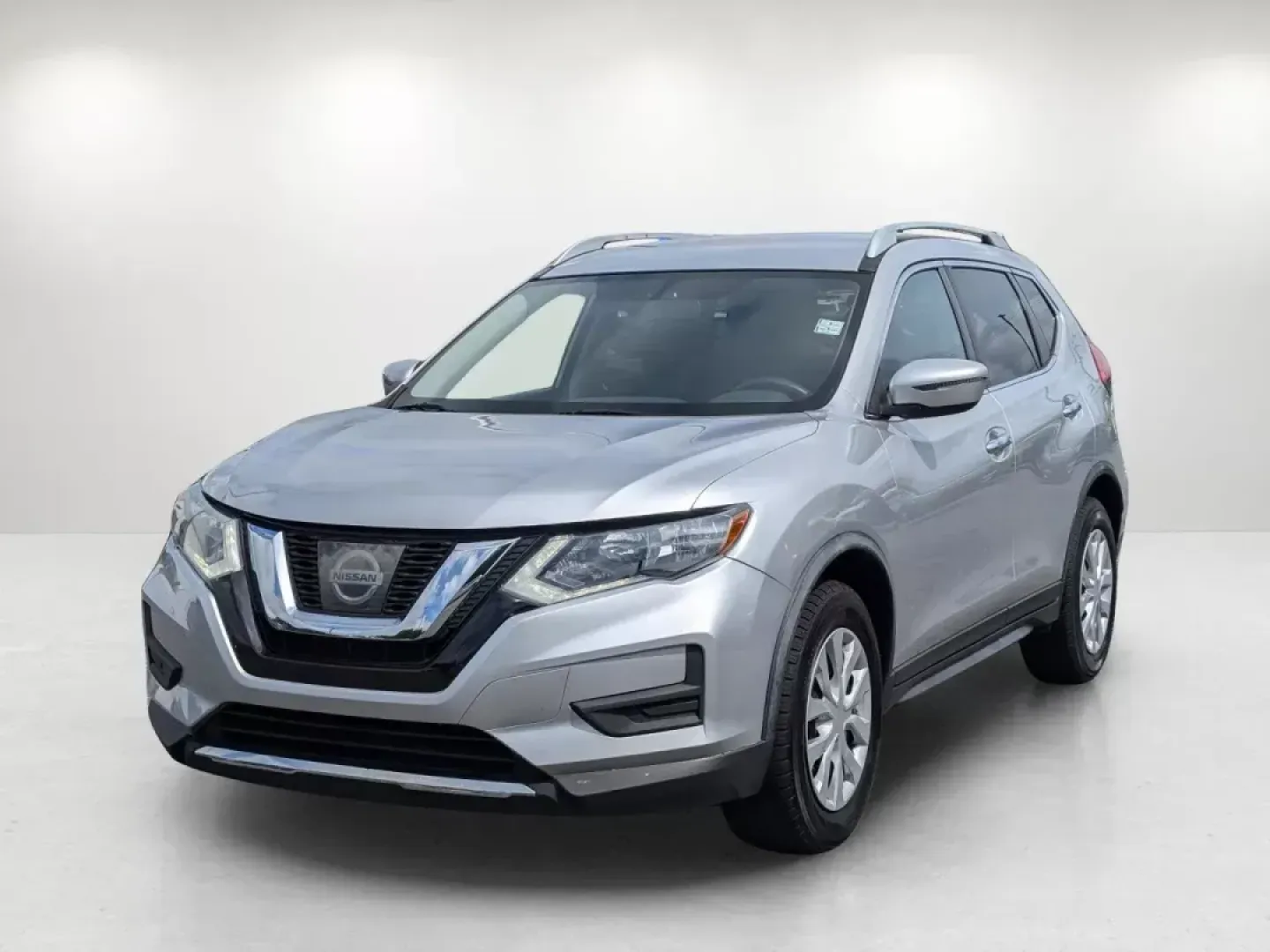 2017 /Charcoal Nissan Rogue S (JN8AT2MT8HW) with an Regular Unleaded I-4 2.5 L/152 engine, 1-Speed CVT w/OD transmission, located at 3959 U.S. 80 W, Phenix City, AL, 36870, (334) 297-4885, 32.469296, -85.135185 - 2017 Nissan Rogue S - Photo#1