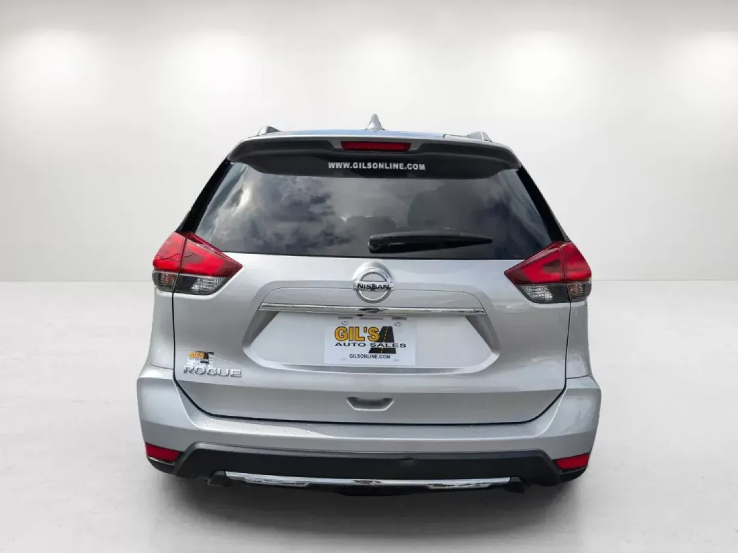 2017 /Charcoal Nissan Rogue S (JN8AT2MT8HW) with an Regular Unleaded I-4 2.5 L/152 engine, 1-Speed CVT w/OD transmission, located at 3959 U.S. 80 W, Phenix City, AL, 36870, (334) 297-4885, 32.469296, -85.135185 - 2017 Nissan Rogue S - Photo#6