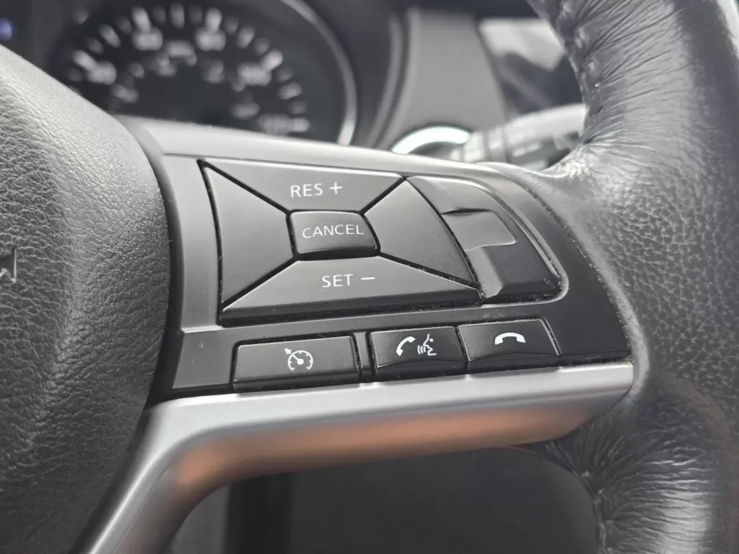 2017 /Charcoal Nissan Rogue SV (5N1AT2MT0HC) with an Other engine, located at 521 Old Farm Lane Rd, Prattville, AL, 36066, (334) 325-1505, 32.482460, -86.416367 - Discover the perfect blend of style, comfort, and reliability with the 2017 Nissan Rogue SV, available now at Gils Auto in Phenix City, AL. This versatile SUV is not just a vehicle; it's your next adventure partner-ideal for growing families, daily commuters, or anyone seeking a touch of elegance in - Photo#20