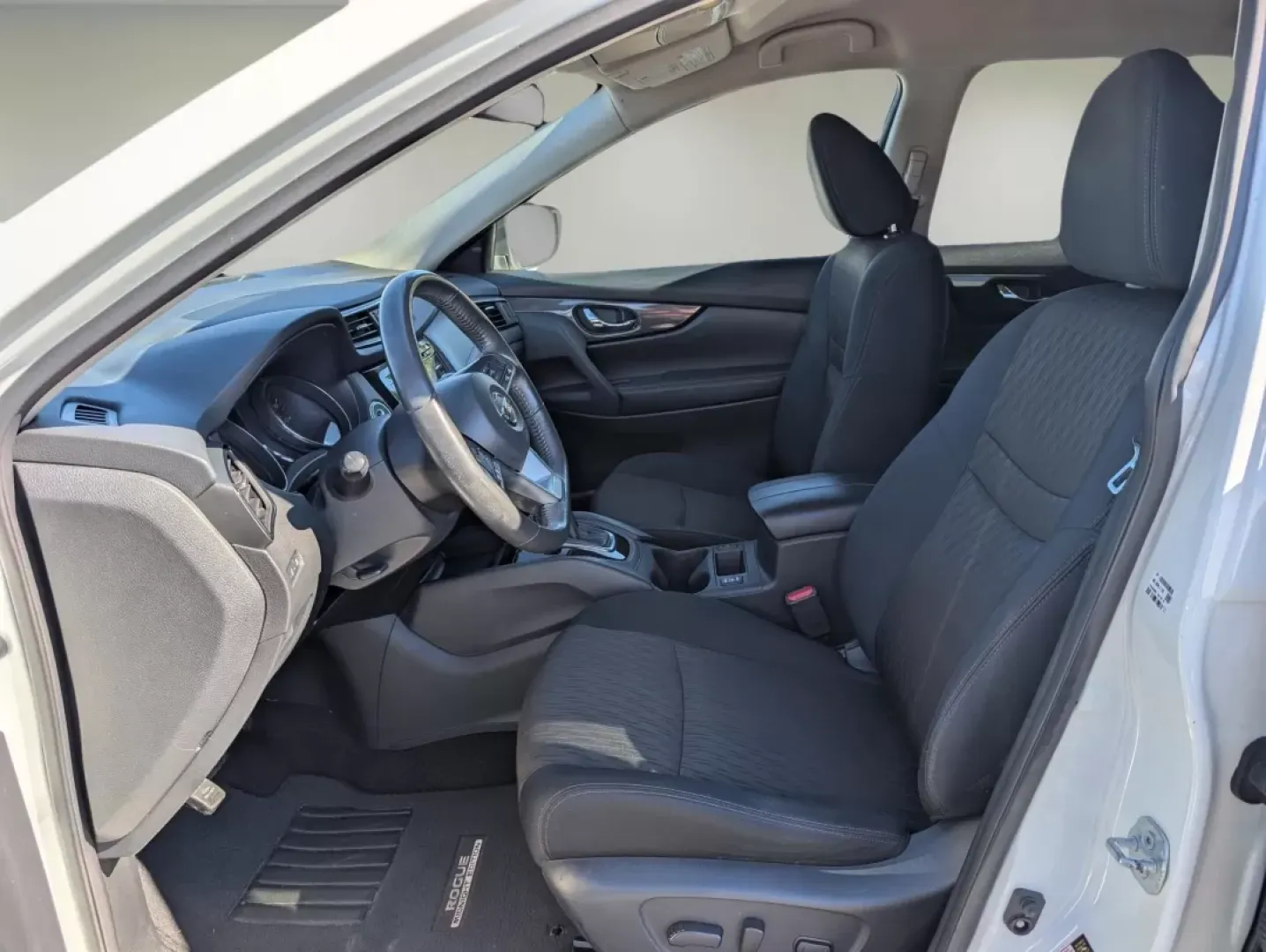 2017 /Charcoal Nissan Rogue SV (5N1AT2MT3HC) with an Other engine, located at 7000 Northlake Connector, Columbus, GA, 31904, (706) 987-8085, 32.524975, -84.978134 - **Experience Adventure with the 2017 Nissan Rogue SV at Gils Auto in Phenix City, AL!**<br /> <br /> Looking for the perfect SUV to elevate your family adventures or daily commutes? The 2017 Nissan Rogue SV is designed to meet your lifestyle needs, whether you're navigating city streets or exploring - Photo#9