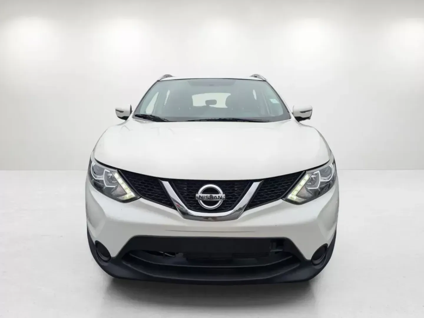 2017 /Charcoal Nissan Rogue Sport SV (JN1BJ1CR5HW) with an Regular Unleaded I-4 2.0 L/122 engine, 1-Speed CVT w/OD transmission, located at 5115 14th Ave., Columbus, GA, 31904, (706) 323-0345, 32.511494, -84.971046 - Are you ready to elevate your lifestyle with a versatile and reliable SUV? Introducing the 2017 Nissan Rogue Sport SV, a perfect blend of style, comfort, and practicality that suits the needs of both adventurous weekend warriors and daily commuters. With its all-wheel drive, this SUV is ready to tac - Photo#1