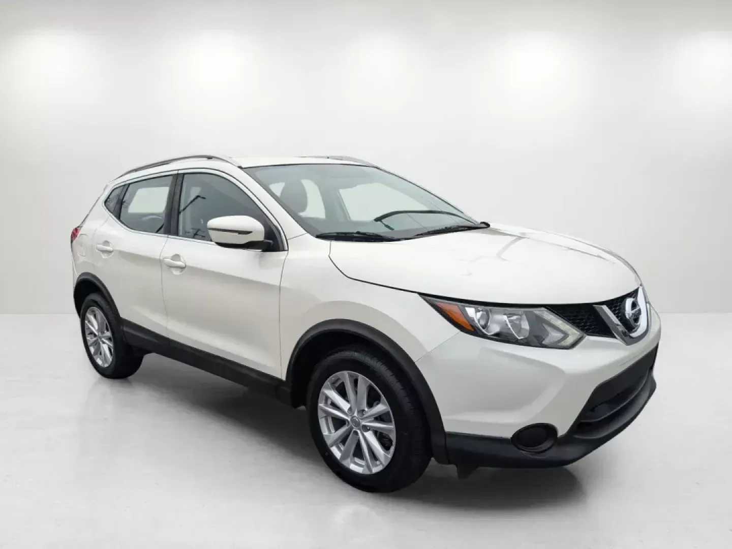 2017 /Charcoal Nissan Rogue Sport SV (JN1BJ1CR5HW) with an Regular Unleaded I-4 2.0 L/122 engine, 1-Speed CVT w/OD transmission, located at 5115 14th Ave., Columbus, GA, 31904, (706) 323-0345, 32.511494, -84.971046 - Are you ready to elevate your lifestyle with a versatile and reliable SUV? Introducing the 2017 Nissan Rogue Sport SV, a perfect blend of style, comfort, and practicality that suits the needs of both adventurous weekend warriors and daily commuters. With its all-wheel drive, this SUV is ready to tac - Photo#2