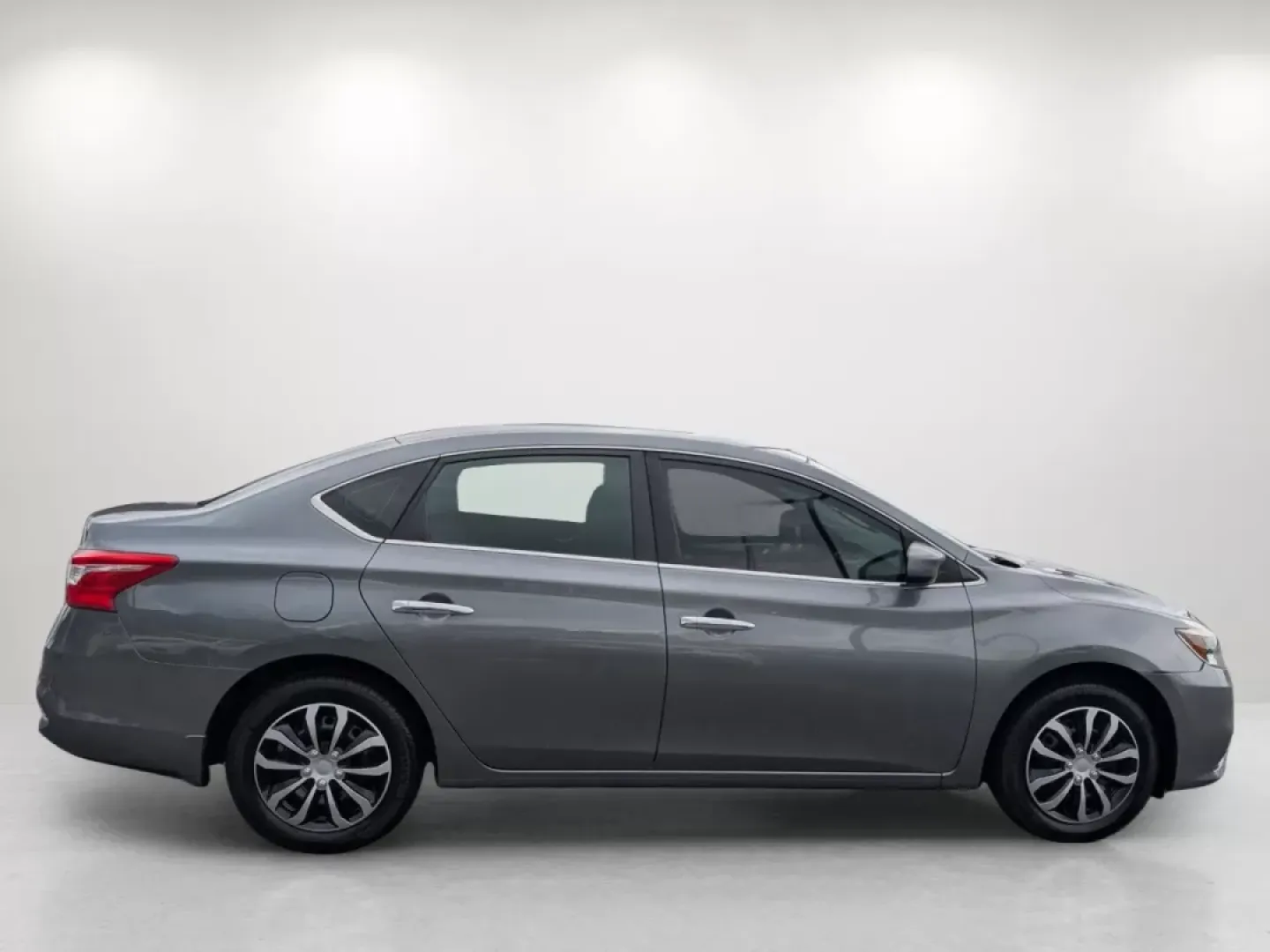 2017 /Charcoal Nissan Sentra S (3N1AB7AP5HY) with an Other engine, located at 521 Old Farm Lane Rd, Prattville, AL, 36066, (334) 325-1505, 32.482460, -86.416367 - **Experience Comfort and Reliability with the 2017 Nissan Sentra at Gils Auto - Your Trusted Phenix City Dealer**<br /> <br /> Are you searching for a dependable vehicle that fits perfectly into your busy lifestyle? Look no further than the 2017 Nissan Sentra, available now at Gils Auto, located con - Photo#3