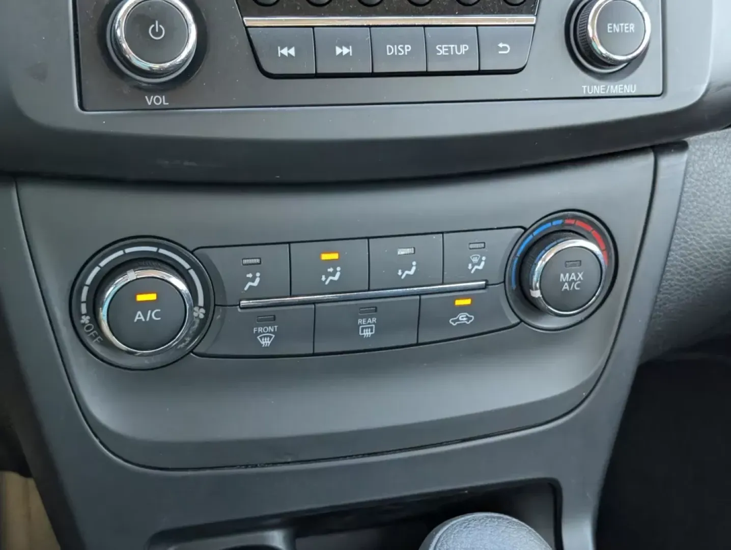 2017 /Charcoal Nissan Sentra S (3N1AB7AP1HY) with an Other engine, located at 7000 Northlake Connector, Columbus, GA, 31904, (706) 987-8085, 32.524975, -84.978134 - **Explore New Horizons with the 2017 Nissan Sentra S - Perfect for Your Daily Journey!**<br /> <br /> Are you searching for a reliable sedan that effortlessly balances style, efficiency, and comfort? Look no further than the 2017 Nissan Sentra S, available now at Gils Auto in Phenix City, AL. This s - Photo#11