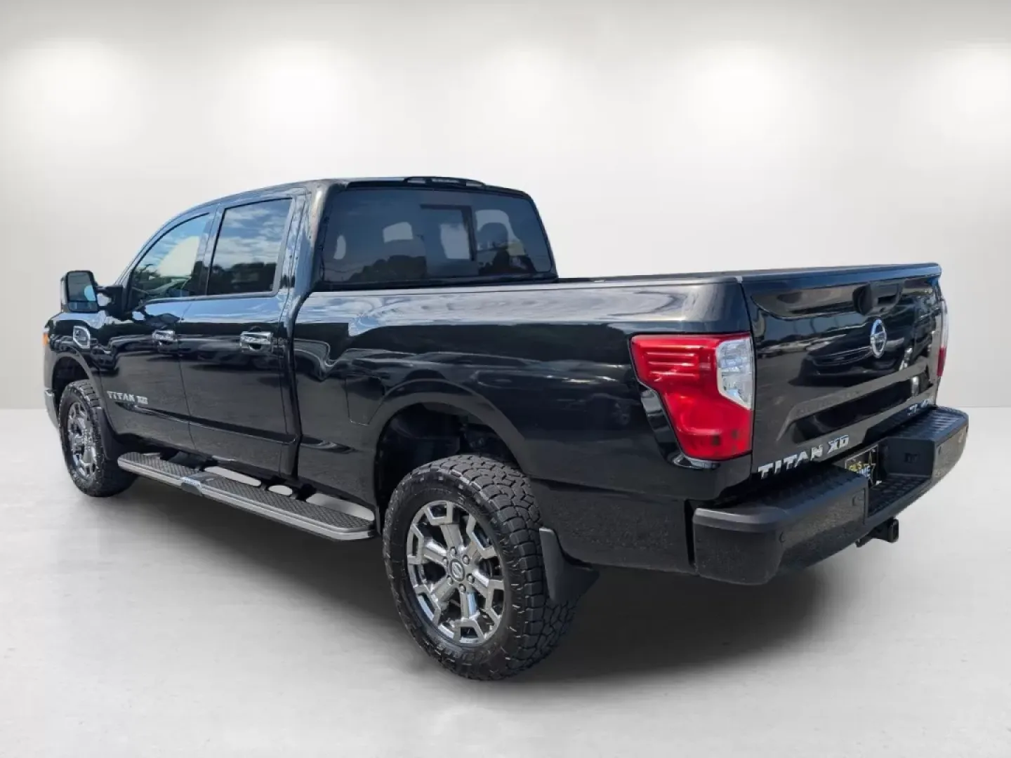 2017 /Black Nissan Titan XD SL (1N6BA1F49HN) with an Other engine, located at 804 22nd Ave, Phenix City, AL, 36870, (334) 297-1860, 32.484749, -85.024475 - **Elevate Your Adventures with the 2017 Nissan Titan XD Perfect for the Modern Lifestyle!**<br /> <br /> Are you ready to upgrade your driving experience? Whether you're a growing family needing room and versatility, a weekend warrior craving off-road adventures, or simply someone who values comfor - Photo#6