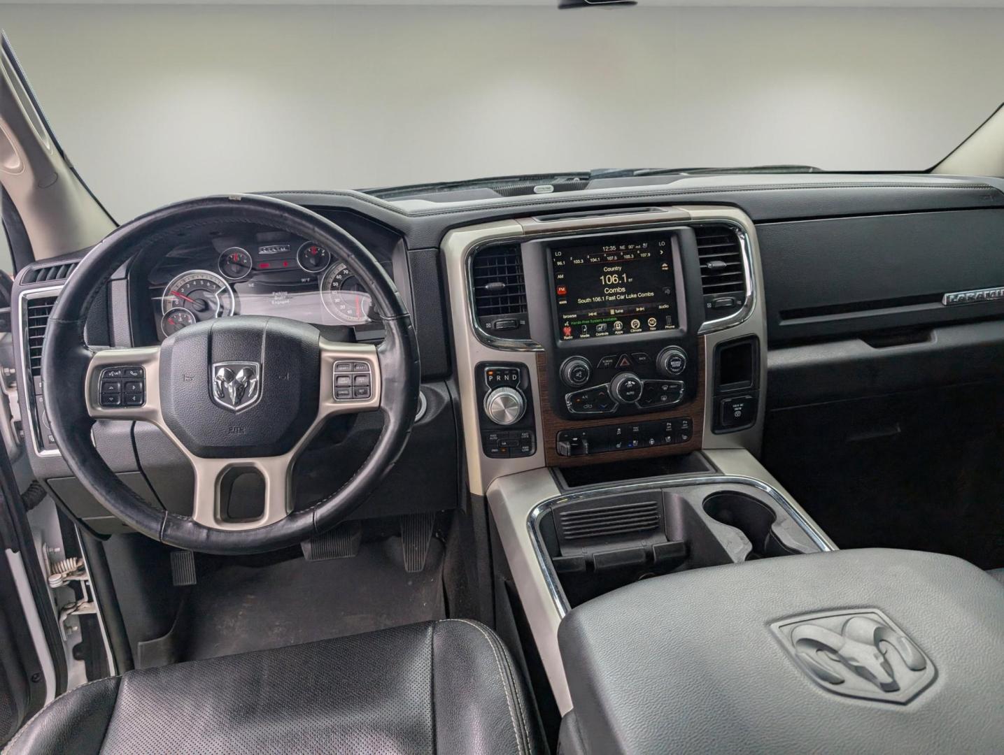 2017 /Black Ram 1500 Laramie (1C6RR7NT0HS) with an Regular Unleaded V-8 5.7 L/345 engine, 8-Speed Automatic w/OD transmission, located at 5115 14th Ave., Columbus, GA, 31904, (706) 323-0345, 32.511494, -84.971046 - 2017 Ram 1500 Laramie - Photo#11