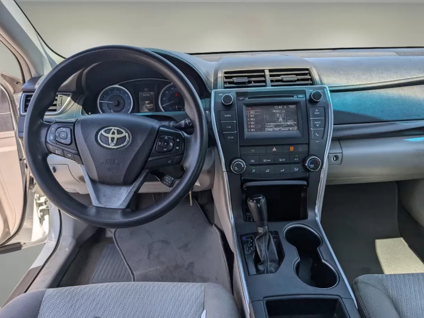 2017 Toyota Camry LE (4T1BF1FK9HU) with an Other engine, located at 7000 Northlake Connector, Columbus, GA, 31904, (706) 987-8085, 32.524975, -84.978134 - **Discover Your Next Adventure with the 2017 Toyota Camry LE - Available Now at Gils Auto!**<br /> <br /> Are you a commuter seeking a reliable vehicle for your daily drives, or a growing family in need of a spacious sedan that combines comfort with safety? Look no further! The 2017 Toyota Camry LE - Photo#11
