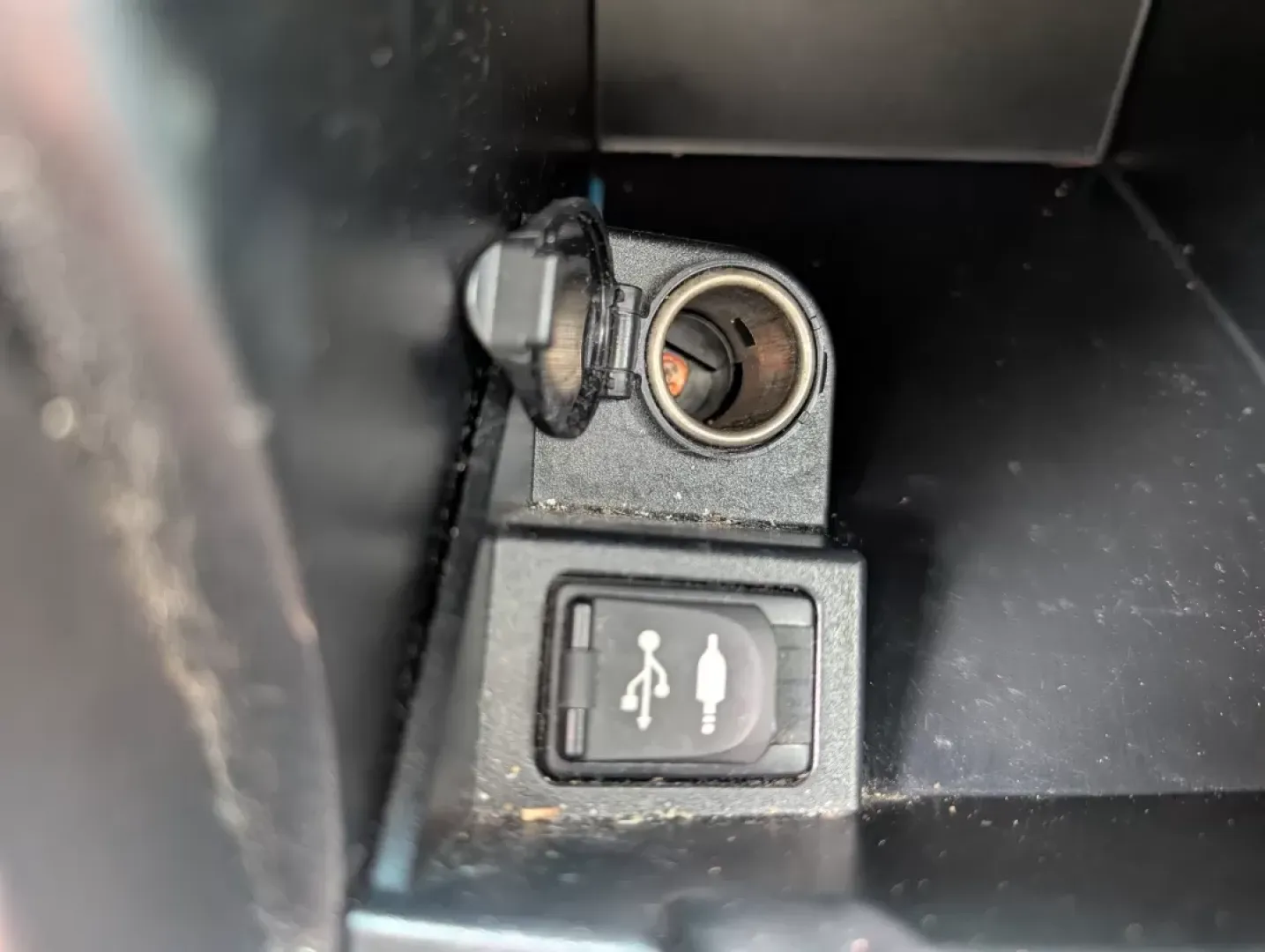 2017 Toyota Camry SE (4T1BF1FK4HU) with an Other engine, located at 3959 U.S. 80 W, Phenix City, AL, 36870, (334) 297-4885, 32.469296, -85.135185 - If you're looking for a reliable sedan that blends style, comfort, and efficiency, then the 2017 Toyota Camry is your perfect companion for daily commutes, family outings, and weekend adventures. This versatile vehicle is ideal for budget-conscious buyers and those seeking a dependable ride, and it' - Photo#14