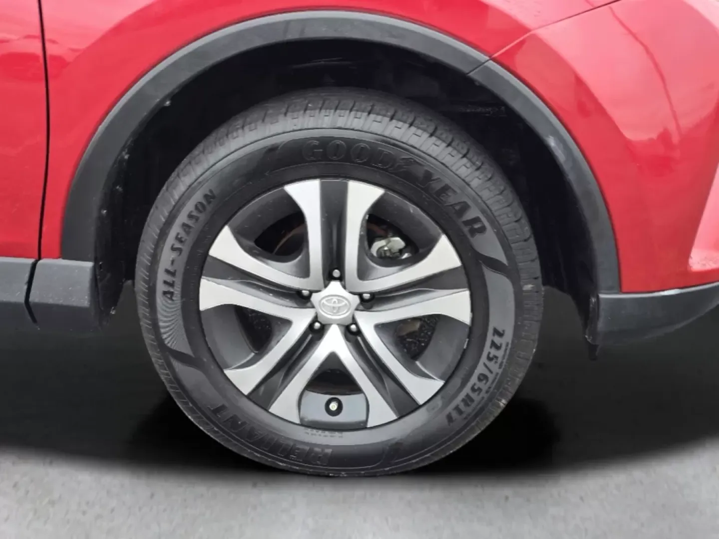 2017 Toyota RAV4 LE (2T3ZFREV7HW) with an Other engine, located at 5115 14th Ave., Columbus, GA, 31904, (706) 323-0345, 32.511494, -84.971046 - Are you ready to elevate your daily commute or embark on weekend adventures with the perfect SUV? Look no further than this stunning 2017 Toyota RAV4 LE, available now at Gils Auto in Phenix City, AL. Designed for both comfort and versatility, this dynamic vehicle is ideal for growing families, budg - Photo#8