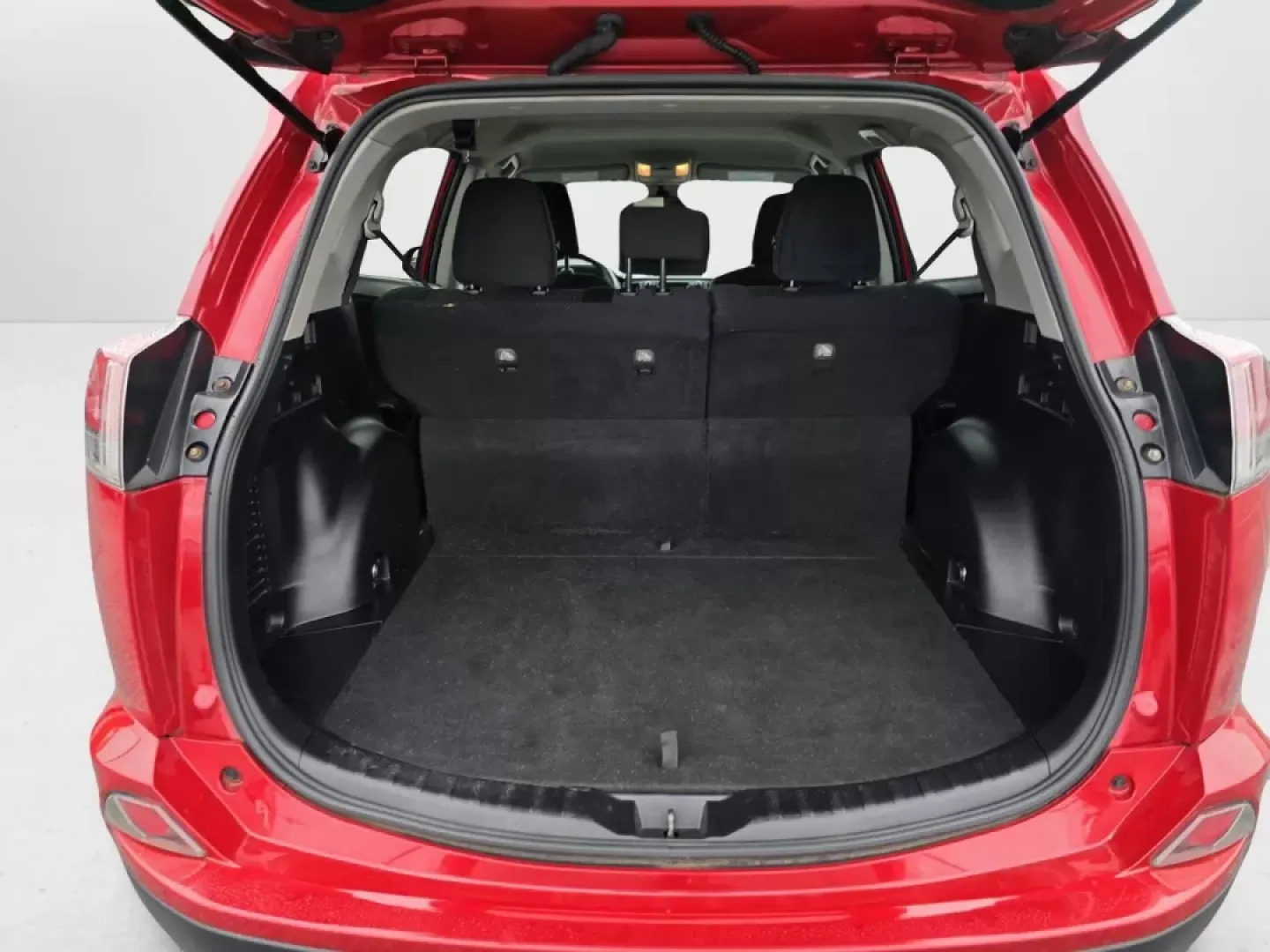 2017 Toyota RAV4 LE (2T3ZFREV7HW) with an Other engine, located at 5115 14th Ave., Columbus, GA, 31904, (706) 323-0345, 32.511494, -84.971046 - Are you ready to elevate your daily commute or embark on weekend adventures with the perfect SUV? Look no further than this stunning 2017 Toyota RAV4 LE, available now at Gils Auto in Phenix City, AL. Designed for both comfort and versatility, this dynamic vehicle is ideal for growing families, budg - Photo#9