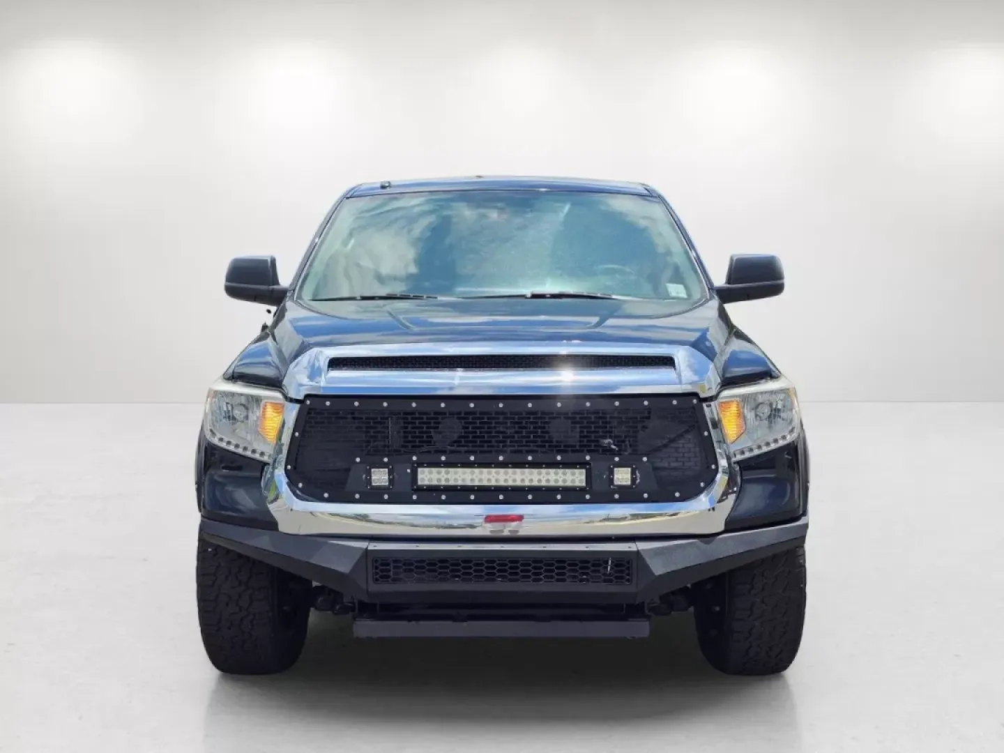 2017 Toyota Tundra 2WD SR5 (5TFEM5F10HX) with an Other engine, located at 521 Old Farm Lane Rd, Prattville, AL, 36066, (334) 325-1505, 32.482460, -86.416367 - **Unleash Your Adventurous Side with the 2017 Toyota Tundra SR5 Crew Cab at Gils Auto in Prattville, AL!**<br /> <br /> Are you ready to elevate your outdoor adventures and weekend getaways? The 2017 Toyota Tundra SR5 Crew Cab is your perfect partner for exploration, offering a blend of rugged capab - Photo#1