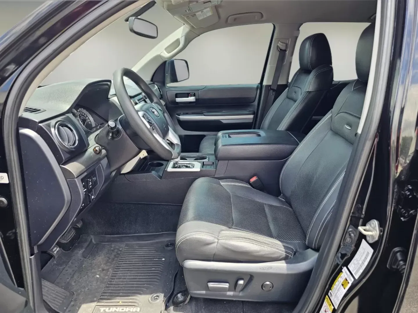 2017 Toyota Tundra 2WD SR5 (5TFEM5F10HX) with an Other engine, located at 521 Old Farm Lane Rd, Prattville, AL, 36066, (334) 325-1505, 32.482460, -86.416367 - **Unleash Your Adventurous Side with the 2017 Toyota Tundra SR5 Crew Cab at Gils Auto in Prattville, AL!**<br /> <br /> Are you ready to elevate your outdoor adventures and weekend getaways? The 2017 Toyota Tundra SR5 Crew Cab is your perfect partner for exploration, offering a blend of rugged capab - Photo#9