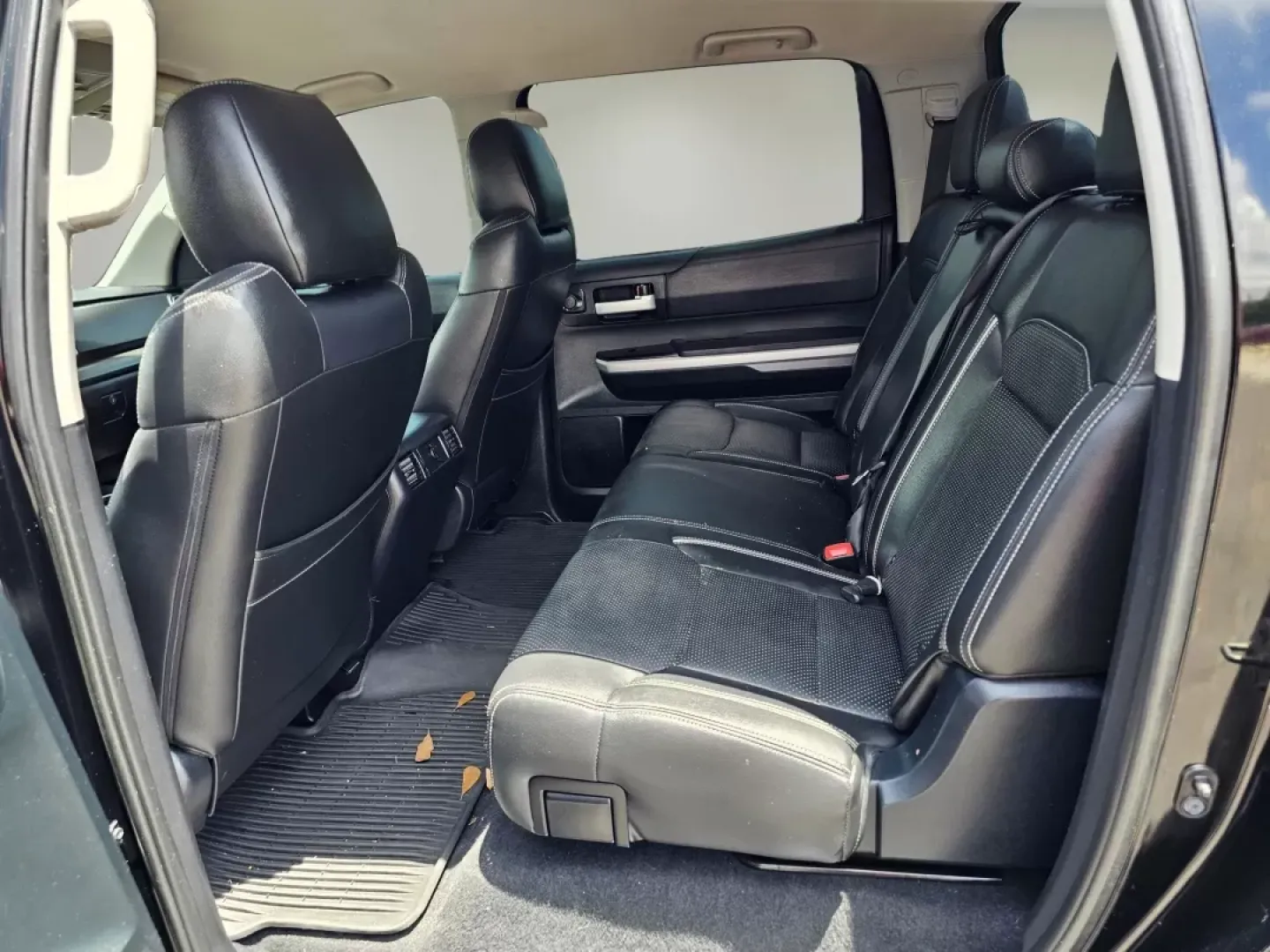 2017 Toyota Tundra 2WD SR5 (5TFEM5F10HX) with an Other engine, located at 521 Old Farm Lane Rd, Prattville, AL, 36066, (334) 325-1505, 32.482460, -86.416367 - **Unleash Your Adventurous Side with the 2017 Toyota Tundra SR5 Crew Cab at Gils Auto in Prattville, AL!**<br /> <br /> Are you ready to elevate your outdoor adventures and weekend getaways? The 2017 Toyota Tundra SR5 Crew Cab is your perfect partner for exploration, offering a blend of rugged capab - Photo#14