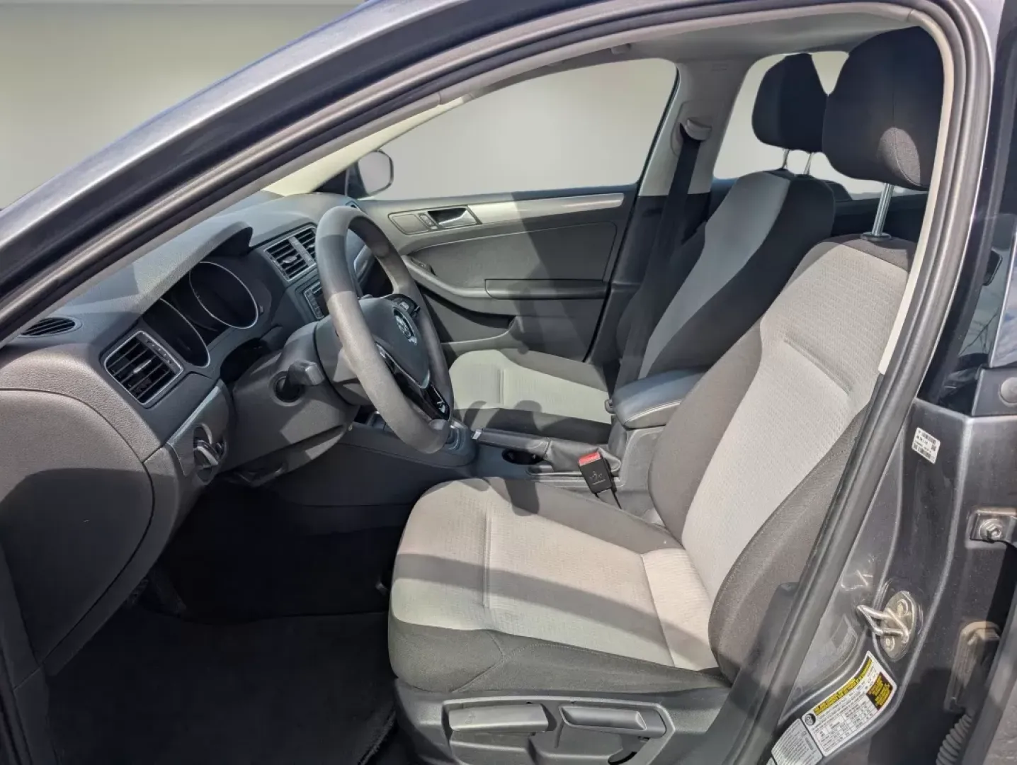 2017 Volkswagen Jetta 1.4T S (3VW2B7AJ7HM) with an Other engine, located at 521 Old Farm Lane Rd, Prattville, AL, 36066, (334) 325-1505, 32.482460, -86.416367 - **Discover Your Next Adventure with the 2017 Volkswagen Jetta at Gils Auto - Phenix City!**<br /> <br /> Are you in the market for a reliable sedan that fits seamlessly into your active lifestyle? Look no further than this stunning 2017 Volkswagen Jetta, perfect for everything from daily commutes to - Photo#11