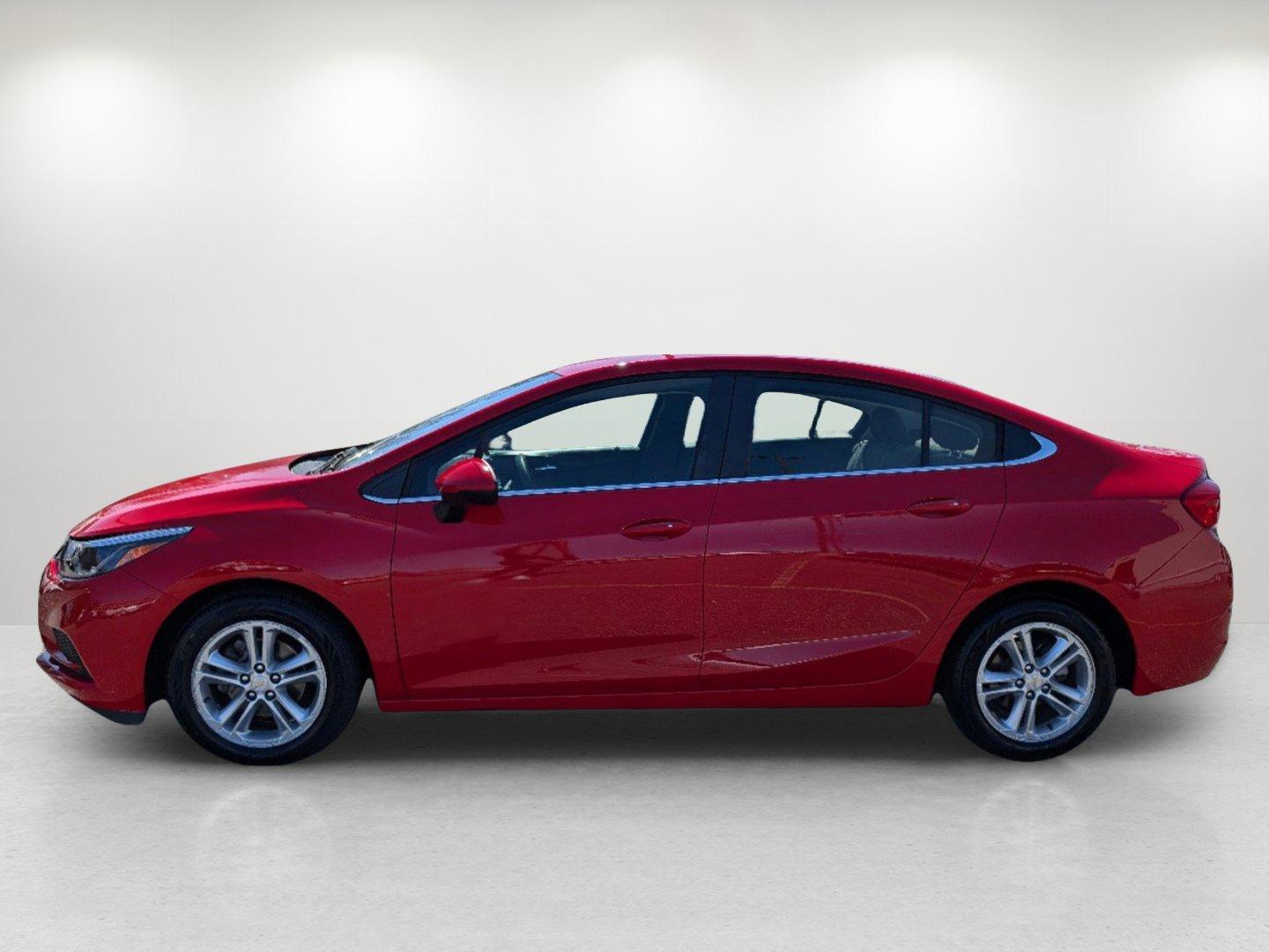 2018 /Jet Black Chevrolet Cruze LT (1G1BE5SM8J7) with an Turbocharged Gas I4 1.4L/ engine, 6-Speed Automatic transmission, located at 521 Old Farm Lane Rd, Prattville, AL, 36066, (334) 325-1505, 32.482460, -86.416367 - 2018 Chevrolet Cruze LT - Photo#7