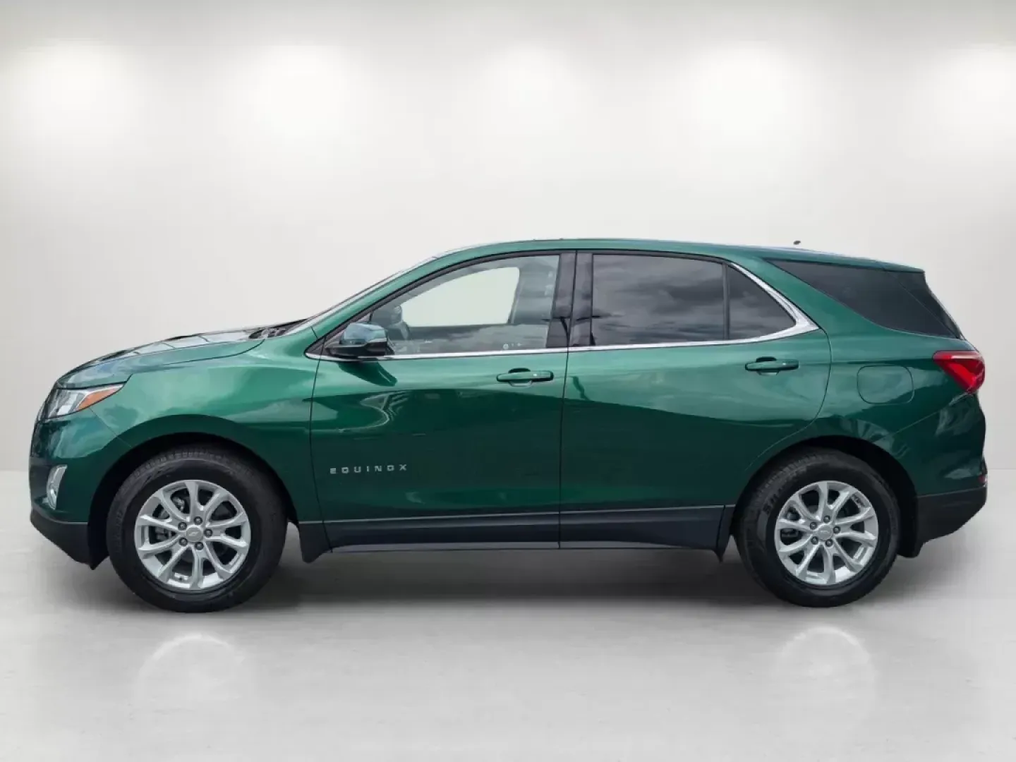 2018 /Jet Black Chevrolet Equinox LT (2GNAXJEV0J6) with an Turbocharged Gas I4 1.5L/ engine, 6-Speed Automatic transmission, located at 5115 14th Ave., Columbus, GA, 31904, (706) 323-0345, 32.511494, -84.971046 - 2018 Chevrolet Equinox LT - Photo#7