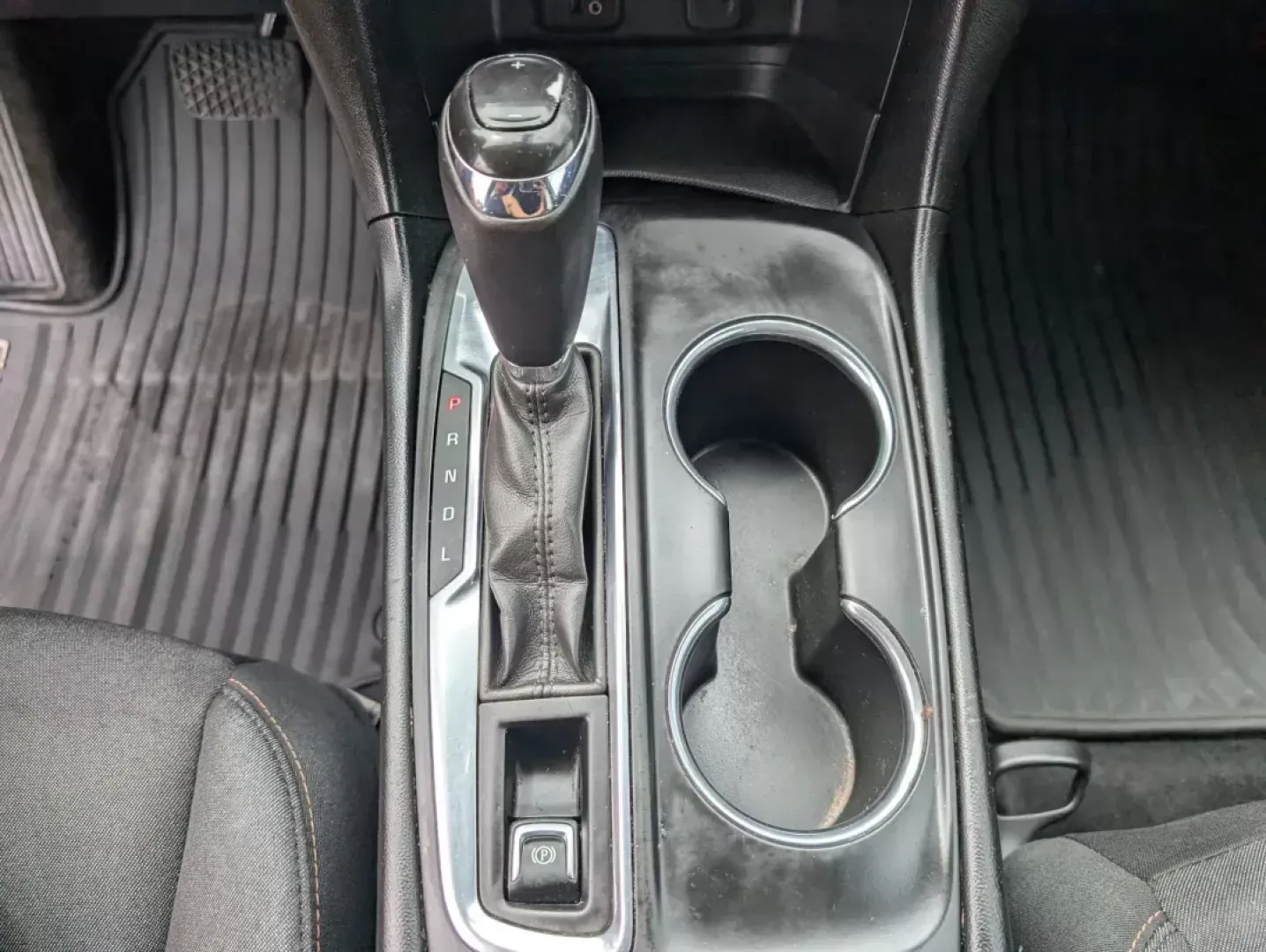 2018 /Jet Black Chevrolet Equinox LT (2GNAXJEV0J6) with an Turbocharged Gas I4 1.5L/ engine, 6-Speed Automatic transmission, located at 5115 14th Ave., Columbus, GA, 31904, (706) 323-0345, 32.511494, -84.971046 - 2018 Chevrolet Equinox LT - Photo#12