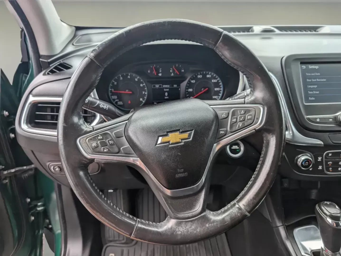 2018 /Jet Black Chevrolet Equinox LT (2GNAXJEV0J6) with an Turbocharged Gas I4 1.5L/ engine, 6-Speed Automatic transmission, located at 5115 14th Ave., Columbus, GA, 31904, (706) 323-0345, 32.511494, -84.971046 - 2018 Chevrolet Equinox LT - Photo#15