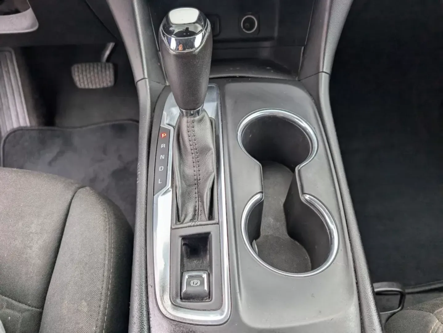 2018 /Jet Black Chevrolet Equinox LT (2GNAXJEV7J6) with an Other engine, located at 804 22nd Ave, Phenix City, AL, 36870, (334) 297-1860, 32.484749, -85.024475 - **Discover Your Next Adventure with the 2018 Chevrolet Equinox LT at Gils Auto in Phenix City!**<br /> <br /> Are you ready to elevate your family outings, daily commutes, or weekend adventures? The 2018 Chevrolet Equinox LT is the perfect companion for those who appreciate comfort, safety, and mode - Photo#15