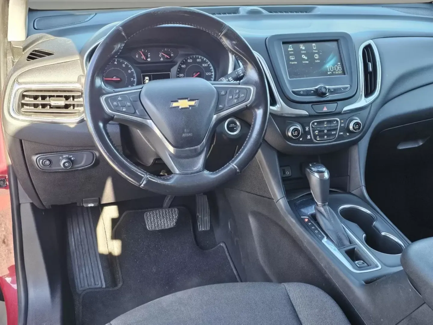 2018 /Jet Black Chevrolet Equinox LT (3GNAXJEV8JS) with an Other engine, located at 521 Old Farm Lane Rd, Prattville, AL, 36066, (334) 325-1505, 32.482460, -86.416367 - **Discover Your Next Adventure with the 2018 Chevrolet Equinox LT at Gils Auto in Phenix City, AL!**<br /> <br /> Are you searching for the perfect vehicle to accommodate your growing family or to enhance your daily commute? Look no further than the 2018 Chevrolet Equinox LT, available now at Gils A - Photo#15