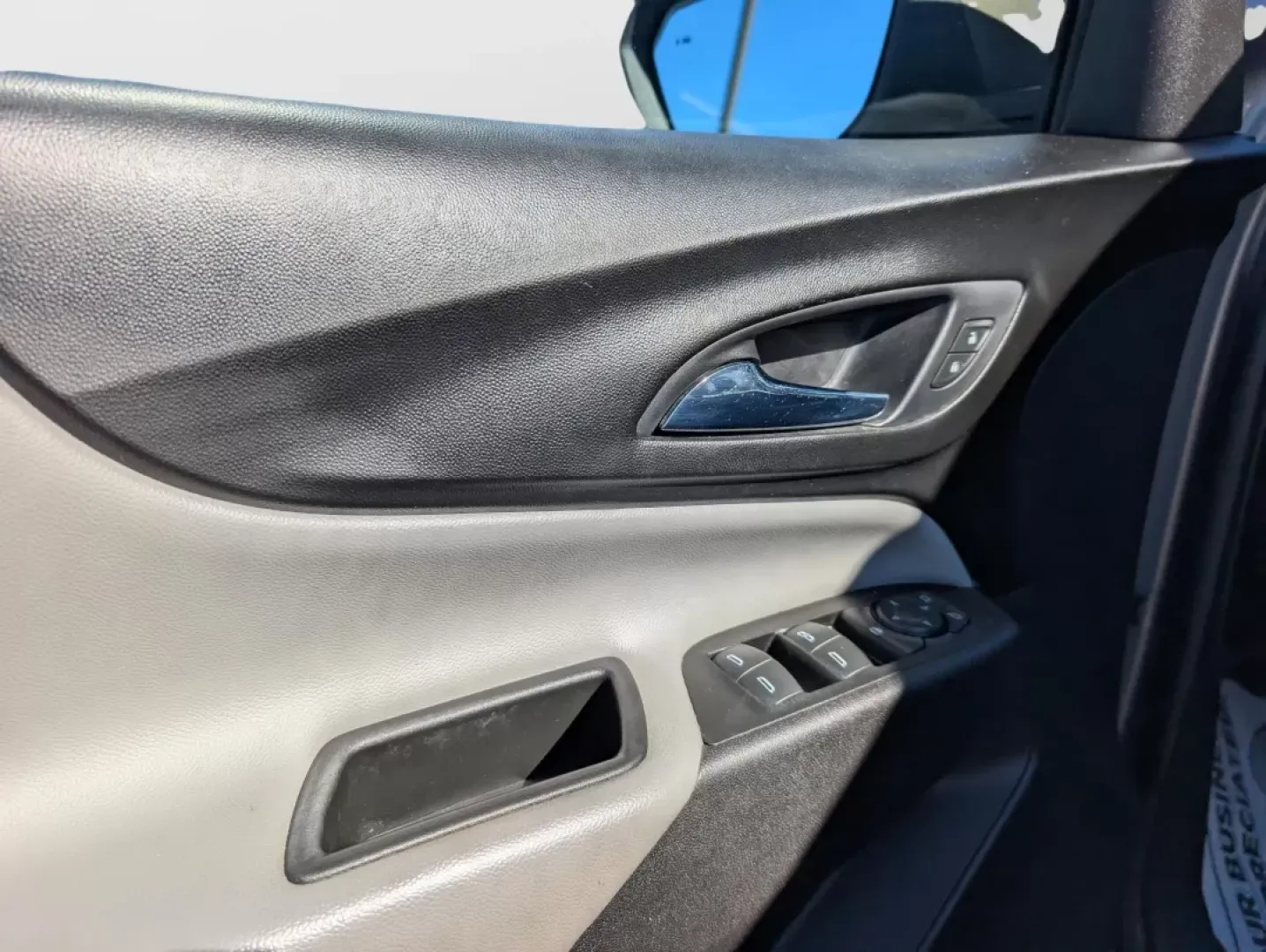 2018 /Medium Ash Gray Chevrolet Equinox LT (3GNAXJEV8JS) with an Other engine, located at 7000 Northlake Connector, Columbus, GA, 31904, (706) 987-8085, 32.524975, -84.978134 - **Adventure Awaits with This 2018 Chevrolet Equinox LT! Perfect for Families and Weekend Explorers!**<br /> <br /> Are you looking for a versatile and reliable SUV that perfectly balances comfort, technology, and performance? Look no further! This 2018 Chevrolet Equinox LT is the ideal vehicle for f - Photo#8