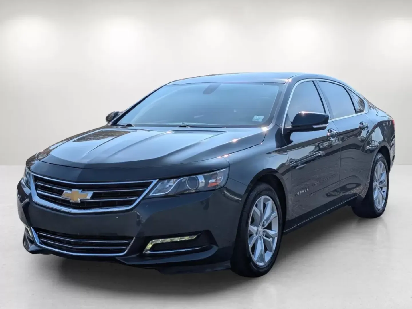 2018 /Jet Black/Dark Titanium Chevrolet Impala LT (2G1105S37J9) with an Other engine, located at 3959 U.S. 80 W, Phenix City, AL, 36870, (334) 297-4885, 32.469296, -85.135185 - **Discover Your Next Adventure with the 2018 Chevrolet Impala LT at Gils Auto!**<br /> <br /> Are you searching for a reliable sedan that perfectly balances style, comfort, and advanced technology? Look no further than this stunning 2018 Chevrolet Impala LT, now available at Gils Auto in Phenix City - Photo#1