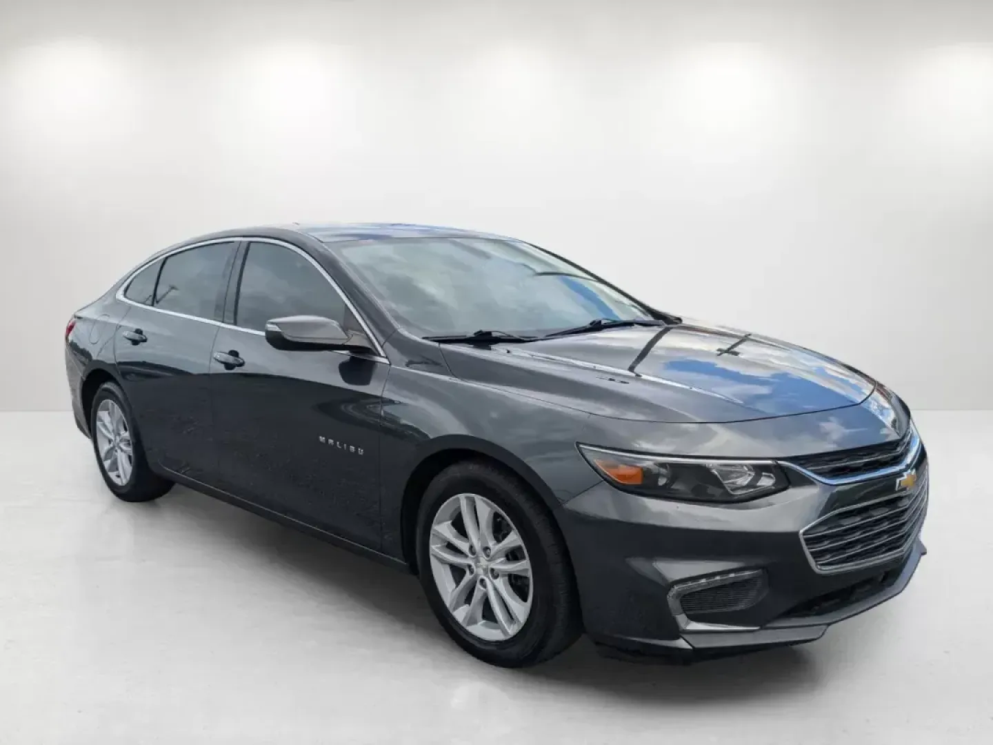 2018 /Jet Black Chevrolet Malibu LT (1G1ZD5ST3JF) with an Other engine, located at 5115 14th Ave., Columbus, GA, 31904, (706) 323-0345, 32.511494, -84.971046 - **Experience the Open Road with the 2018 Chevrolet Malibu LT from Gils Auto - Columbus**<br /> <br /> Are you looking for a reliable sedan that fits seamlessly into your daily routine? Whether you're commuting through Columbus or planning a weekend getaway, the 2018 Chevrolet Malibu LT is your perfe - Photo#32