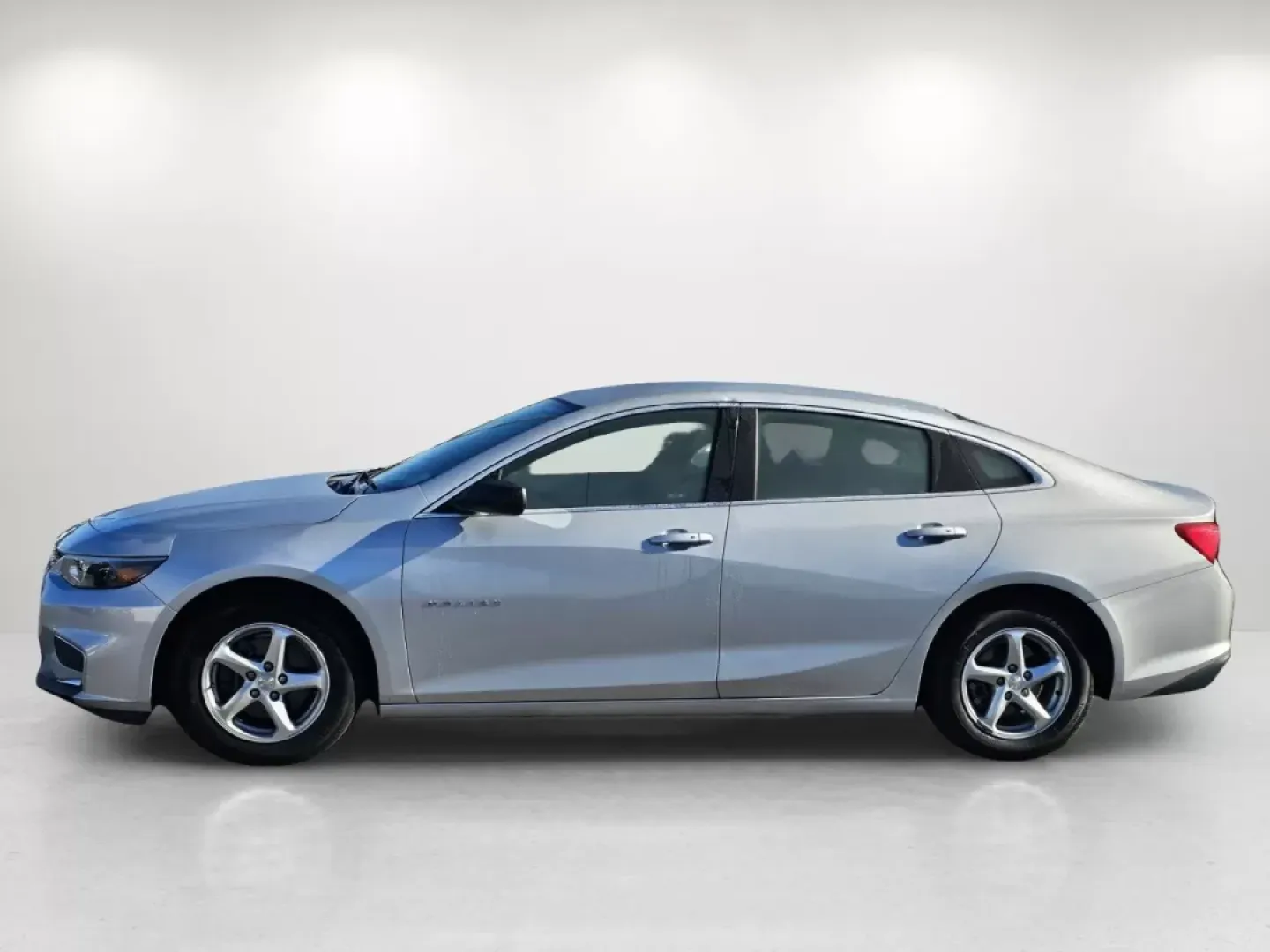 2018 /Jet Black Chevrolet Malibu LS (1G1ZB5ST1JF) with an Other engine, located at 5115 14th Ave., Columbus, GA, 31904, (706) 323-0345, 32.511494, -84.971046 - **Discover Your New Adventure with the 2018 Chevrolet Malibu at Gils Auto in Prattville, AL!**<br /> <br /> Are you ready to elevate your daily commute or embark on weekend adventures without breaking the bank? Look no further than the 2018 Chevrolet Malibu, available now at Gils Auto! This well-rou - Photo#7