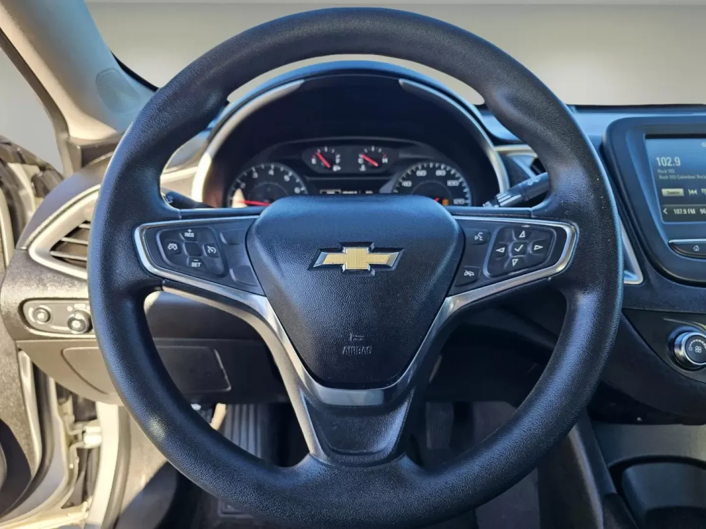 2018 /Jet Black Chevrolet Malibu LS (1G1ZB5ST1JF) with an Other engine, located at 5115 14th Ave., Columbus, GA, 31904, (706) 323-0345, 32.511494, -84.971046 - **Discover Your New Adventure with the 2018 Chevrolet Malibu at Gils Auto in Prattville, AL!**<br /> <br /> Are you ready to elevate your daily commute or embark on weekend adventures without breaking the bank? Look no further than the 2018 Chevrolet Malibu, available now at Gils Auto! This well-rou - Photo#10