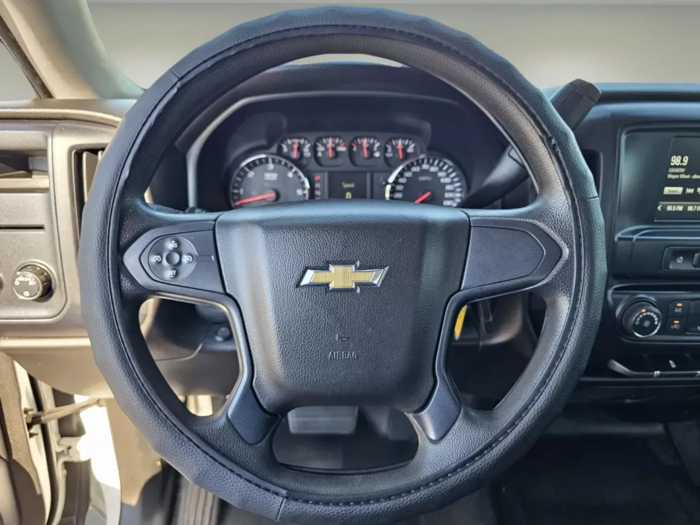 2018 /Dark Ash with Jet Black Interior Accents Chevrolet Silverado 1500 Work Truck (1GCRCNEH5JZ) with an Other engine, located at 521 Old Farm Lane Rd, Prattville, AL, 36066, (334) 325-1505, 32.482460, -86.416367 - ### Discover the Perfect Workhorse: 2018 Chevrolet Silverado 1500 at Gils Auto - Prattville<br /> <br /> Are you a contractor, a weekend adventurer, or a busy parent who needs a reliable vehicle to juggle multiple tasks? Look no further! The 2018 Chevrolet Silverado 1500, available now at Gils Auto - Photo#11