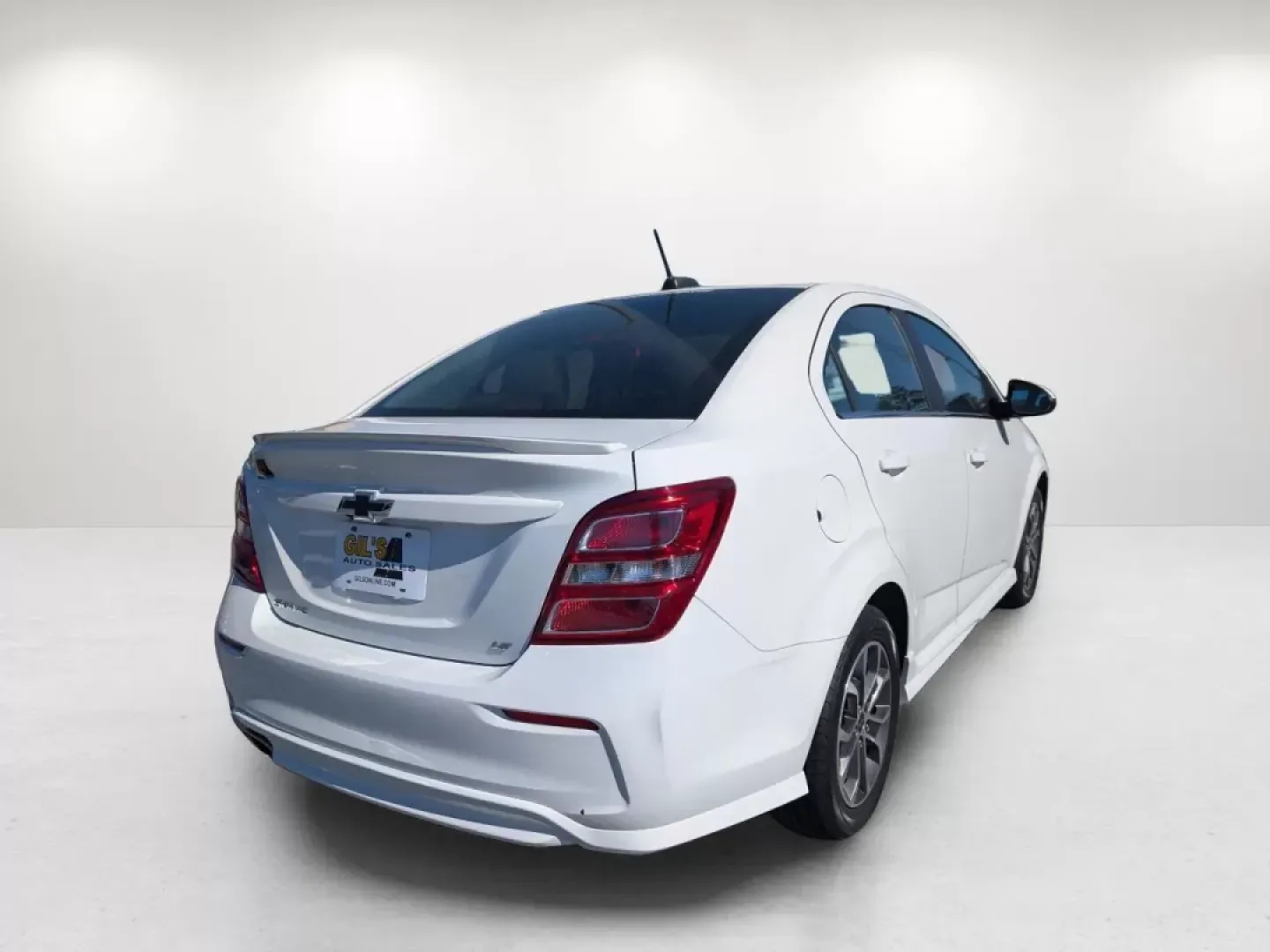 2018 /Jet Black Chevrolet Sonic LT (1G1JD5SHXJ4) with an Other engine, located at 804 22nd Ave, Phenix City, AL, 36870, (334) 297-1860, 32.484749, -85.024475 - **Discover Your Perfect Commute Companion: 2018 Chevrolet Sonic LT at Gils Auto, Phenix City**<br /> <br /> Are you ready to elevate your daily drive? The 2018 Chevrolet Sonic LT is the ideal choice for those who crave a reliable, fuel-efficient sedan that doesn't compromise on style or features. Wh - Photo#4