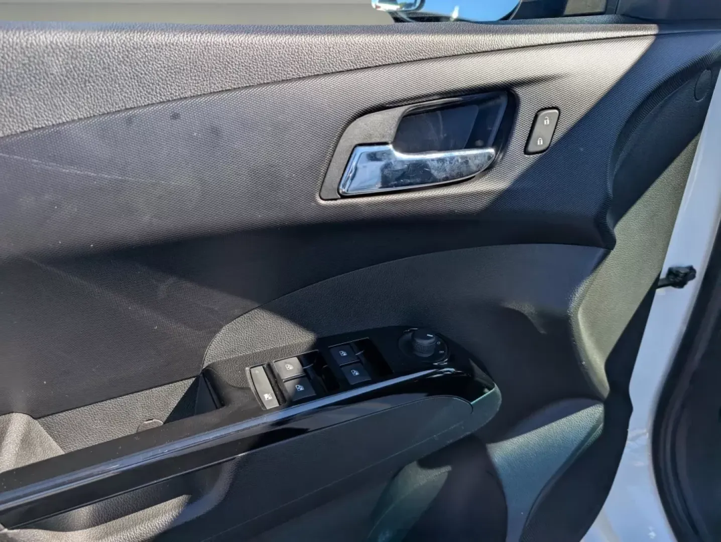 2018 /Jet Black Chevrolet Sonic LT (1G1JD5SHXJ4) with an Other engine, located at 804 22nd Ave, Phenix City, AL, 36870, (334) 297-1860, 32.484749, -85.024475 - **Discover Your Perfect Commute Companion: 2018 Chevrolet Sonic LT at Gils Auto, Phenix City**<br /> <br /> Are you ready to elevate your daily drive? The 2018 Chevrolet Sonic LT is the ideal choice for those who crave a reliable, fuel-efficient sedan that doesn't compromise on style or features. Wh - Photo#8