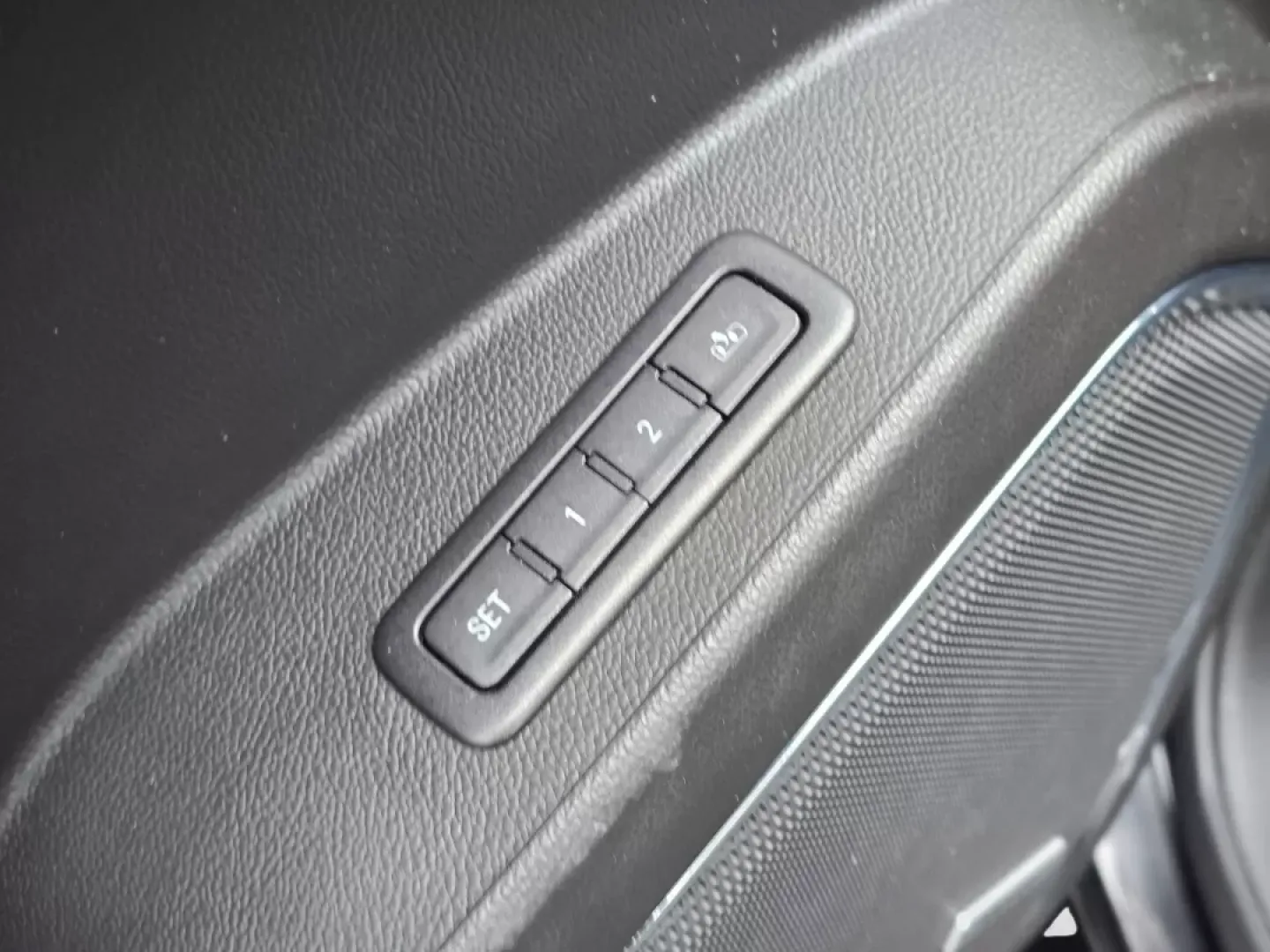 2018 /Jet Black/Dark Ash Chevrolet Suburban LT (1GNSCHKC3JR) with an Other engine, located at 3959 U.S. 80 W, Phenix City, AL, 36870, (334) 297-4885, 32.469296, -85.135185 - **Elevate Your Family Adventures with the 2018 Chevrolet Suburban LT in Prattville, AL!**<br /> <br /> Are you looking for the perfect vehicle for family road trips, weekend getaways, or just daily commutes? Look no further than the stunning 2018 Chevrolet Suburban LT, available now at Gils Auto Pr - Photo#10